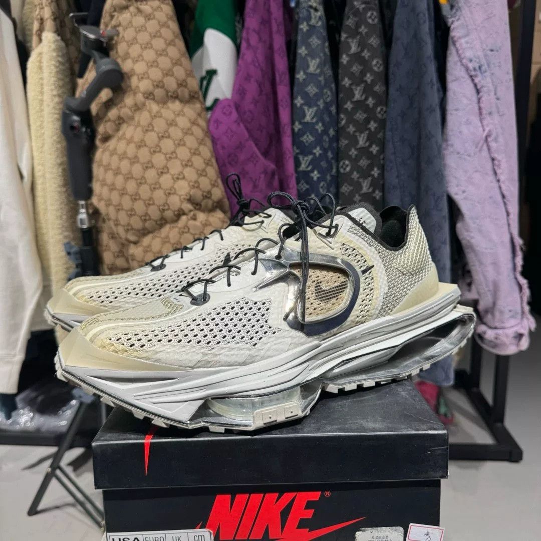 Nike Nike Lowtop Sneakers 12 Men Size US 12 / EU 45 - 7 Thumbnail