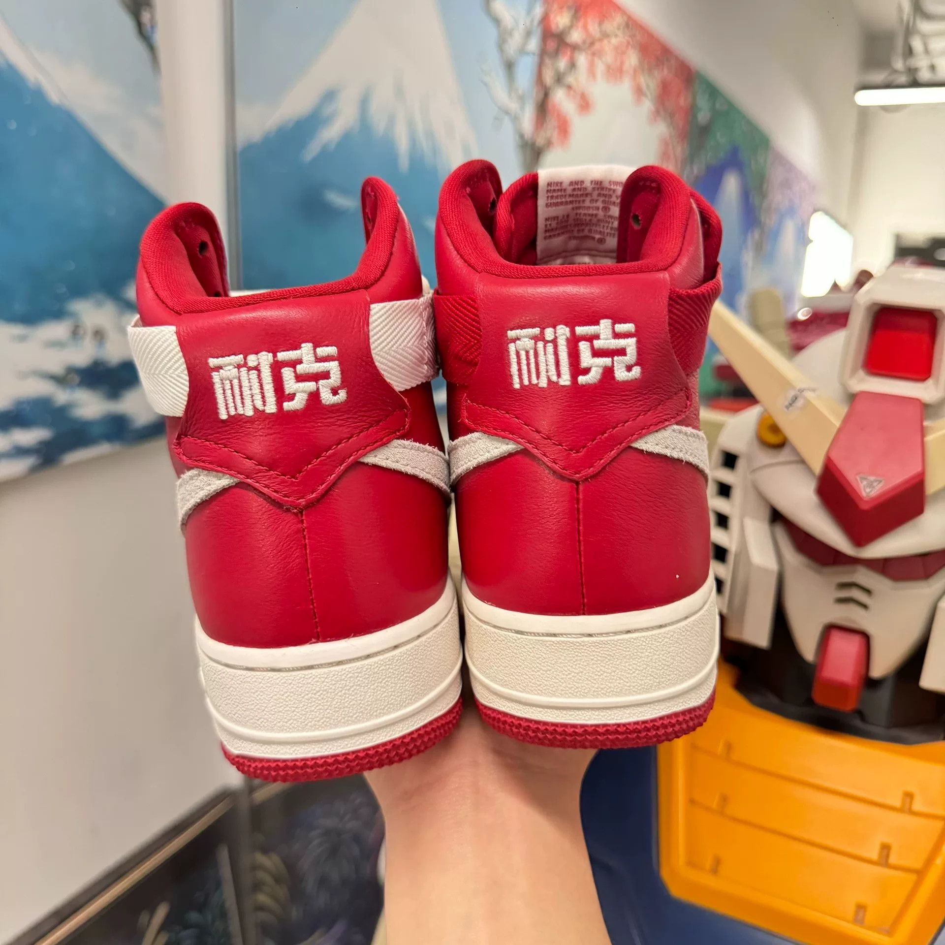 Nike Nike Red Hitop Sneakers 9.5 Men Size US 9.5 / EU 42-43 - 4 Thumbnail