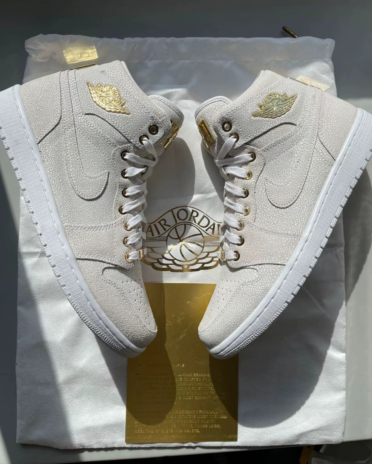 Nike Nike White Lowtop Sneakers 7.5 Men Size US 7.5 / EU 40-41 - 9 Thumbnail
