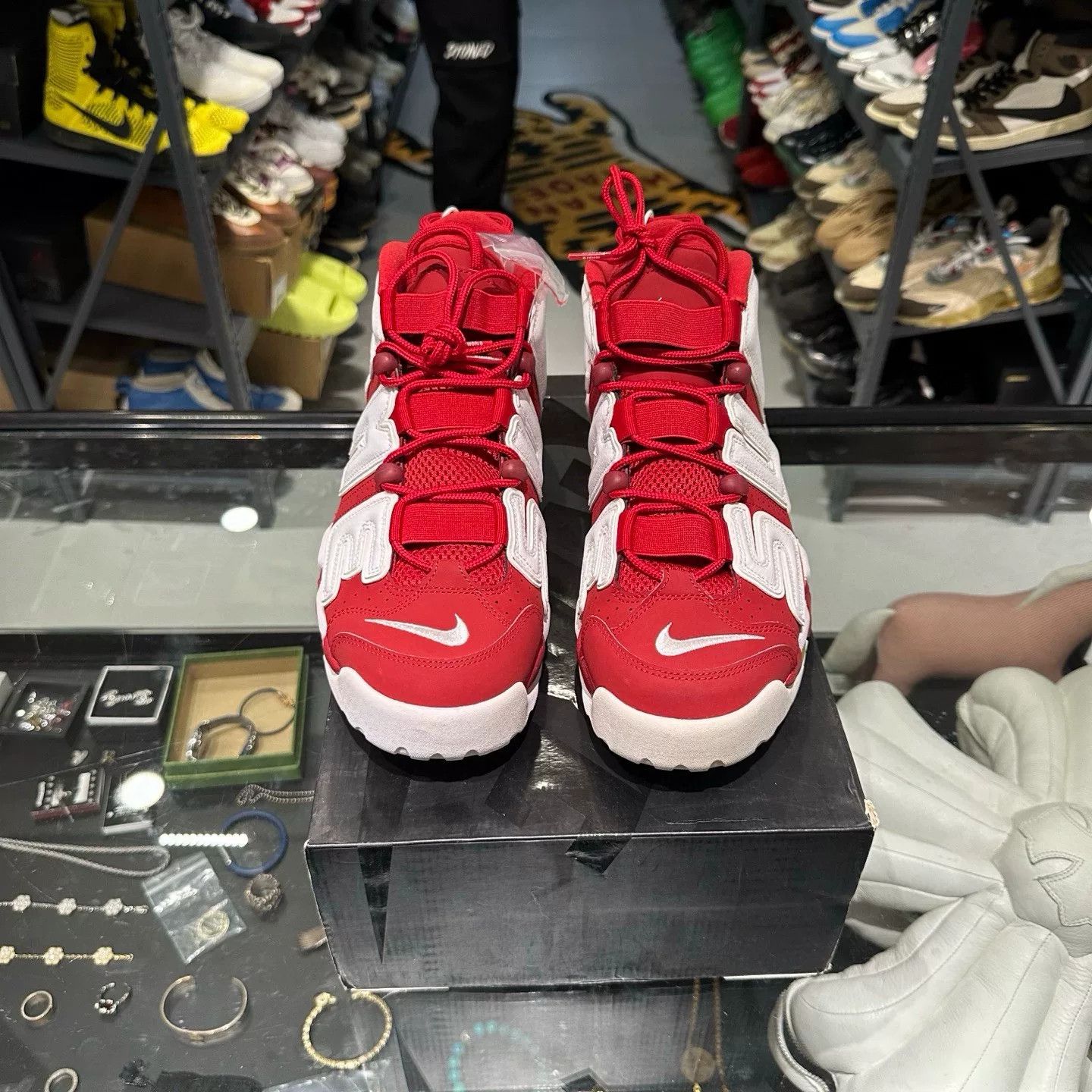 Nike Nike Red Lowtop Sneakers 11.5 Men Size US 11.5 / EU 44-45 - 2 Thumbnail