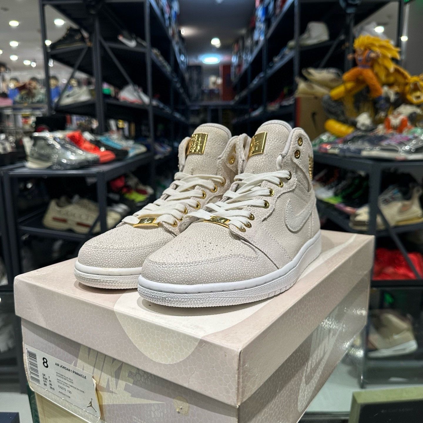 Nike Nike White Lowtop Sneakers 8.5 Men Size US 8.5 / EU 41-42 - 8 Thumbnail