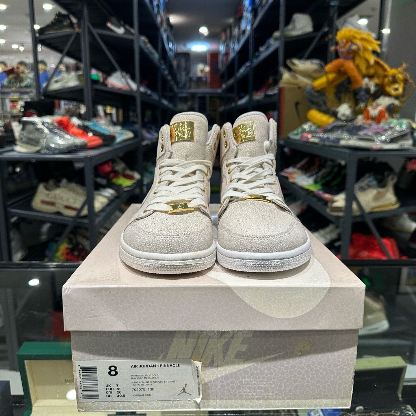Nike Nike White Lowtop Sneakers 8.5 Men Size US 8.5 / EU 41-42 - 9 Thumbnail
