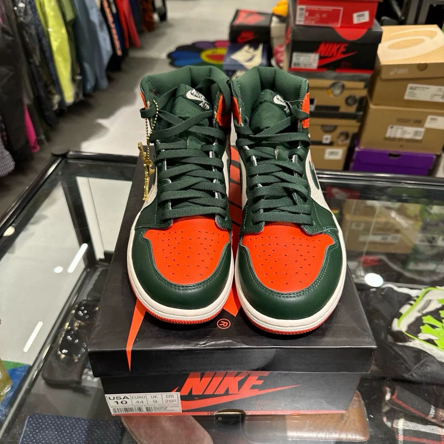 Nike Nike Orange Lowtop Sneakers 10.5 Men Size US 10.5 / EU 43-44 - 2 Thumbnail