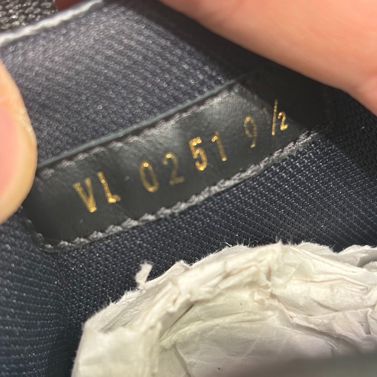 Louis Vuitton Louis Vuitton Black Lowtop Sneakers 10.5 Men Size US 10.5 / EU 43-44 - 5 Thumbnail