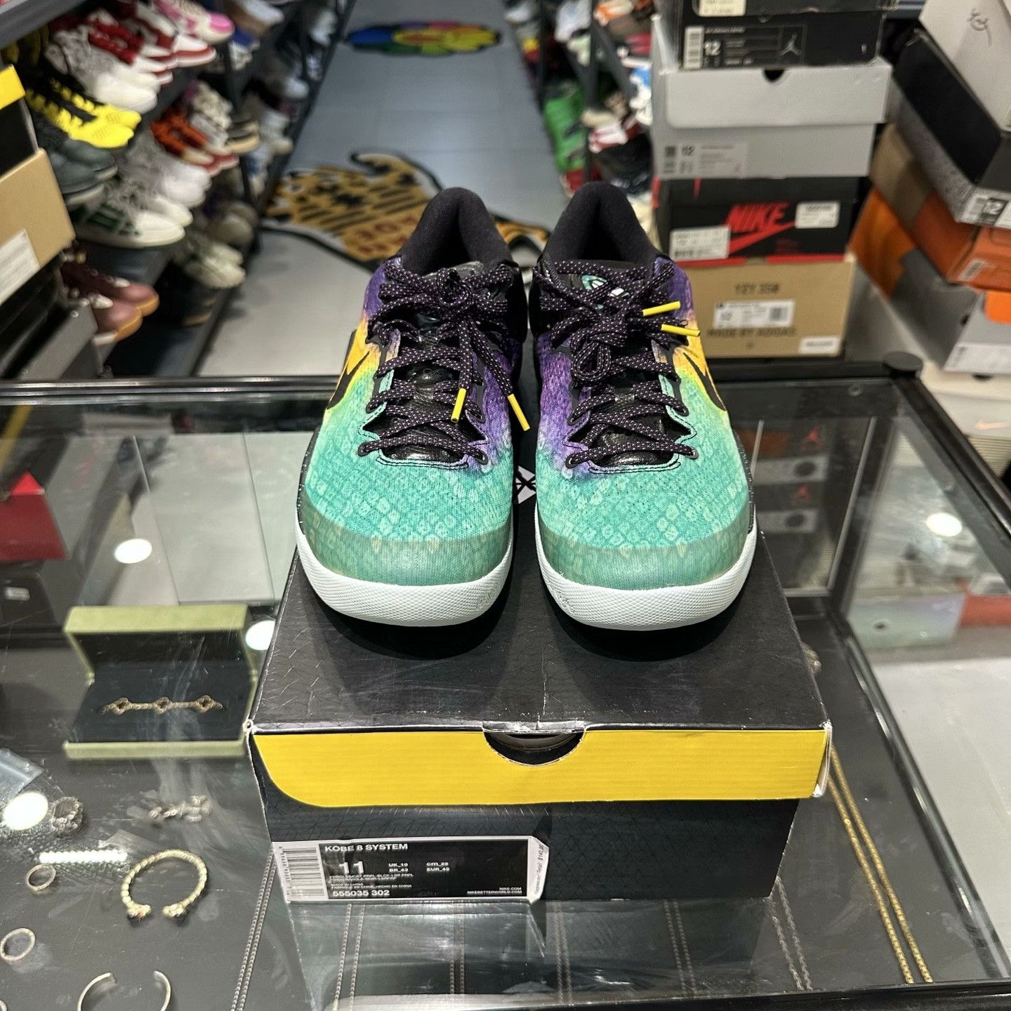 Nike Nike Purple Lowtop Sneakers 11.5 Men Size US 11.5 / EU 44-45 - 2 Thumbnail