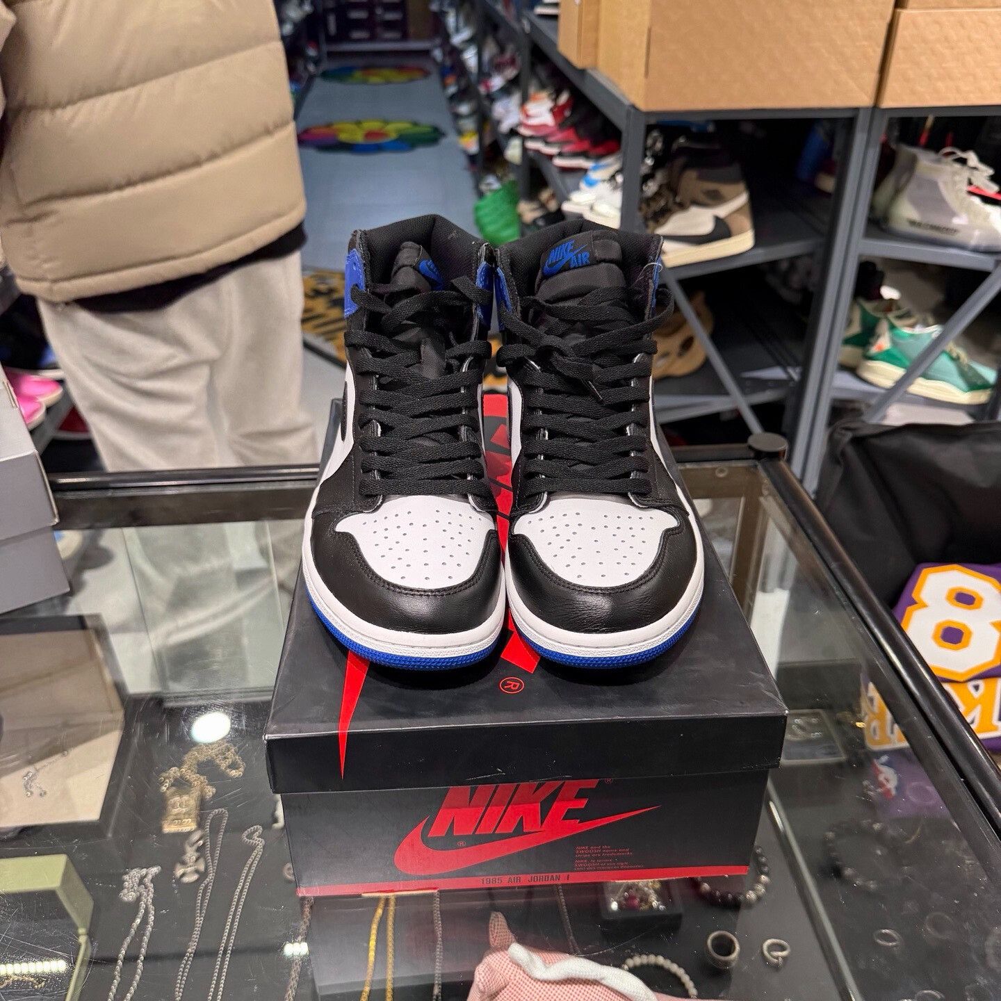 Nike Nike Lowtop Sneakers 12 Men Size US 12 / EU 45 - 2 Thumbnail