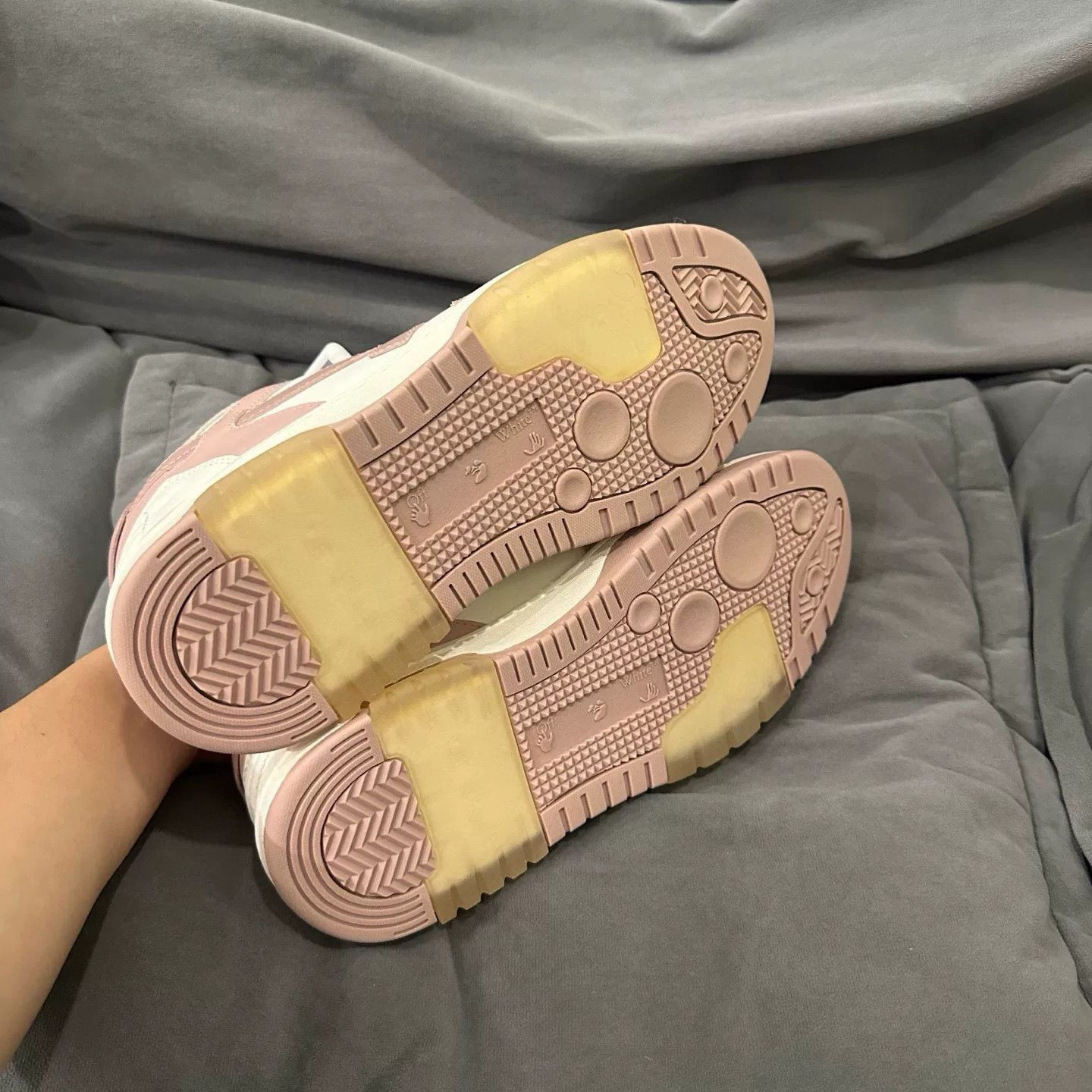Off-White Off-White Pink Lowtop Sneakers 8.5 Men Size US 8.5 / EU 41-42 - 8 Thumbnail