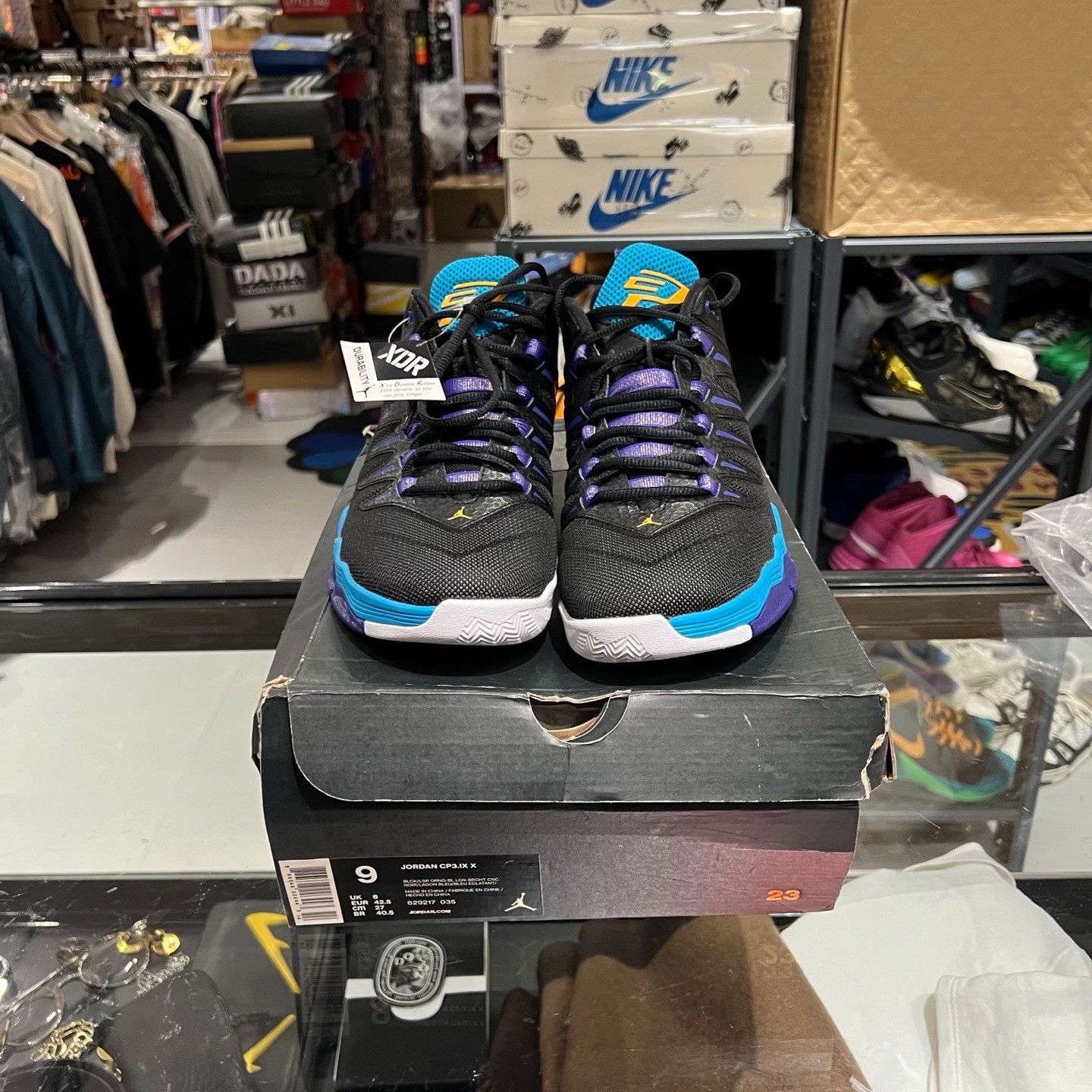 Nike Nike Lowtop Sneakers 9.5 Men Size US 9.5 / EU 42-43 - 2 Thumbnail