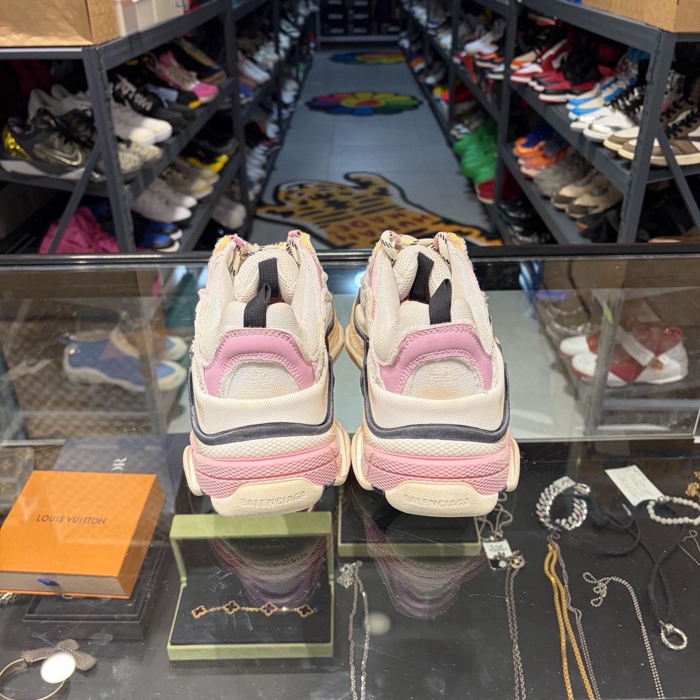 Balenciaga Balenciaga Pink Lowtop Sneakers 7.5 Men Size US 7.5 / EU 40-41 - 3 Thumbnail