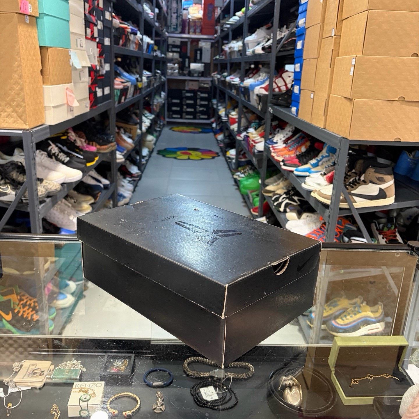 Nike Nike Green Lowtop Sneakers 11 Men Size US 11 / EU 44 - 6 Thumbnail