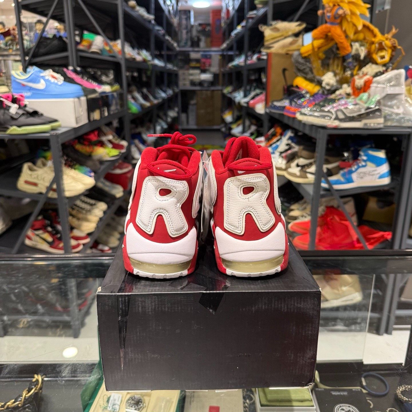 Nike Nike Red Lowtop Sneakers 10 Men Size US 10 / EU 43 - 3 Thumbnail