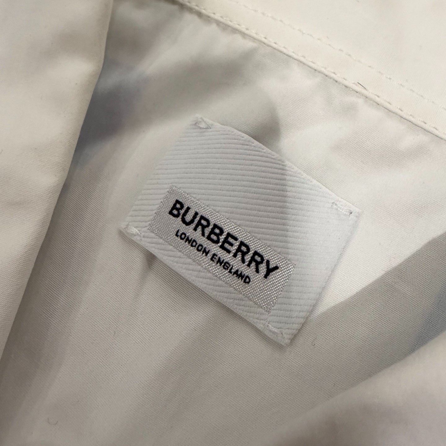 Burberry Burberry Shirt xl Men Size US XL / EU 56 / 4 - 5 Thumbnail
