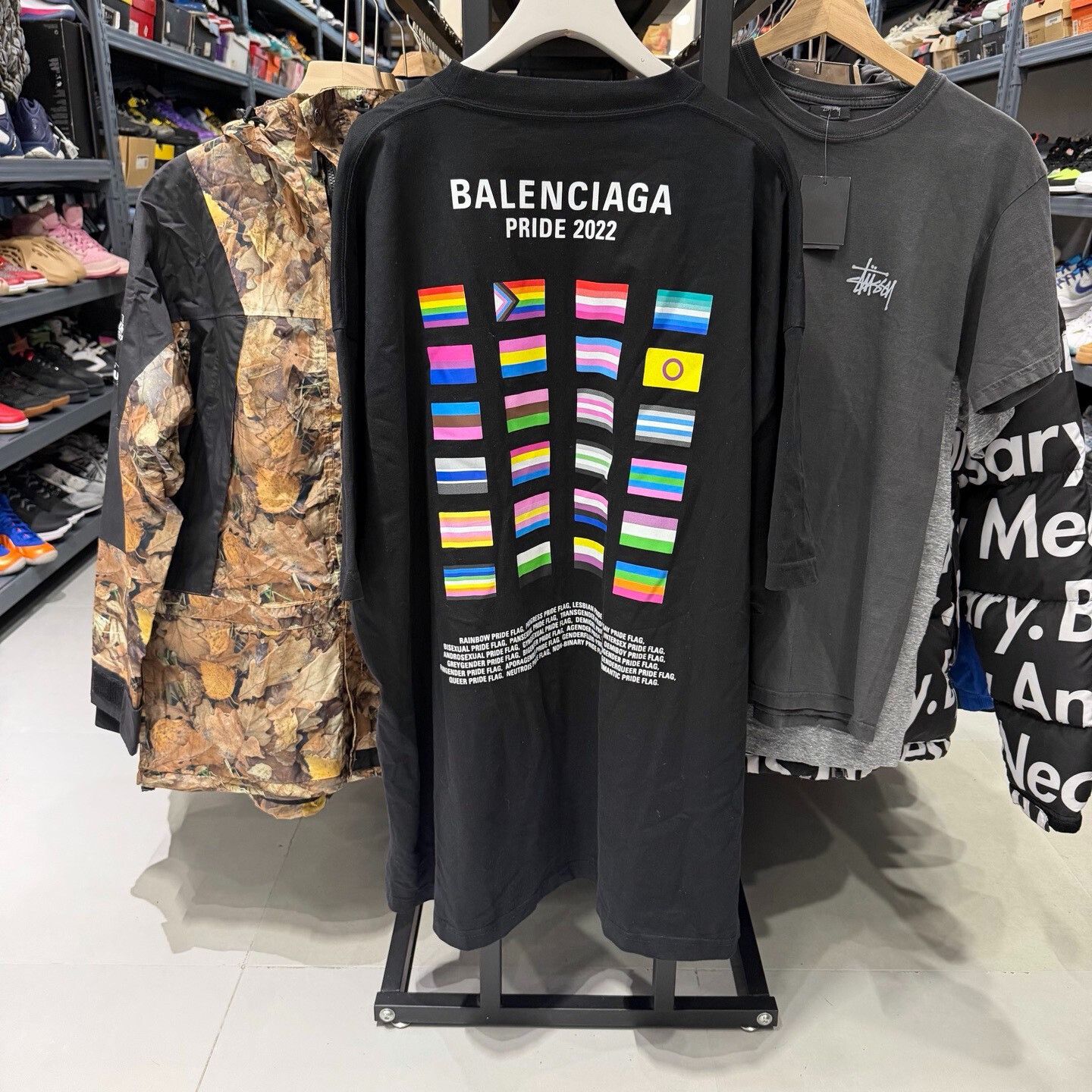 Balenciaga Balenciaga Black T-Shirt xs Men Size US XS / EU 42 / 0 - 2 Thumbnail