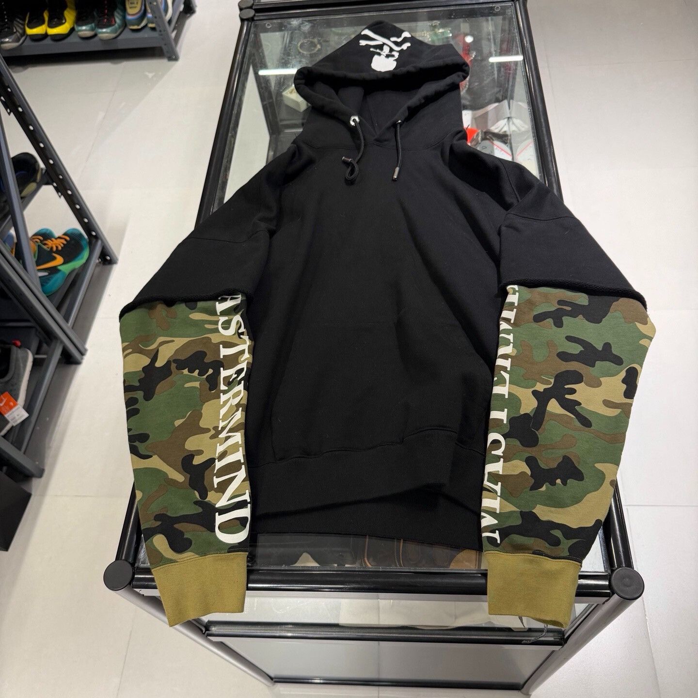 Mastermind Japan Mastermind Japan Hoodie s Men Size US S / EU 44-46 / 1 - 5 Thumbnail