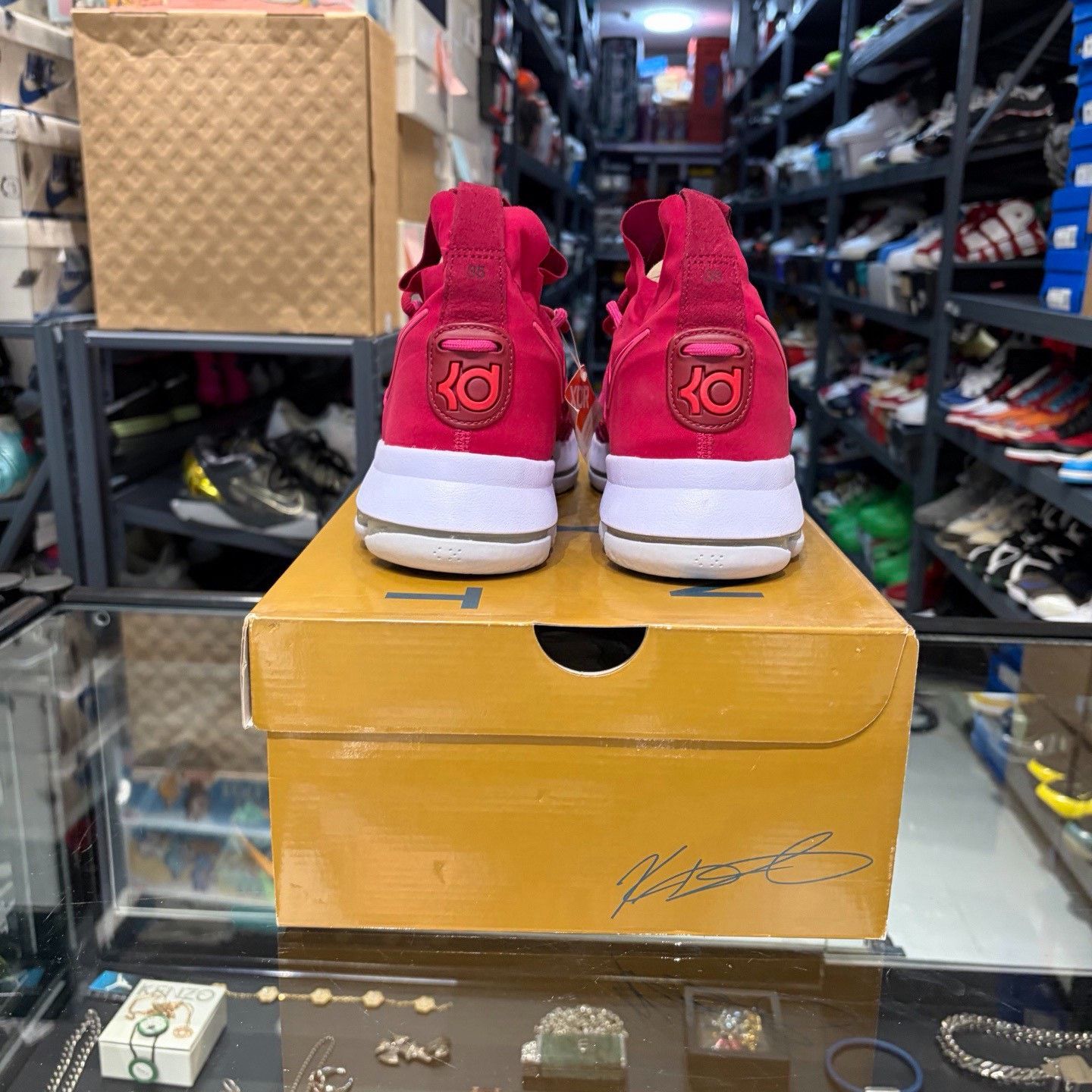 Nike Nike Pink Lowtop Sneakers 9 Men Size US 9 / EU 42 - 3 Thumbnail