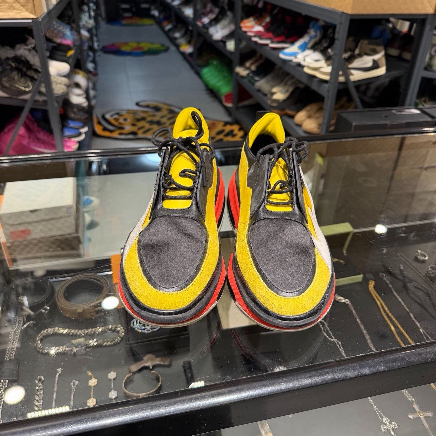 Balmain Balmain Lowtop Sneakers 11.5 Men Size US 11.5 / EU 44-45 - 2 Thumbnail