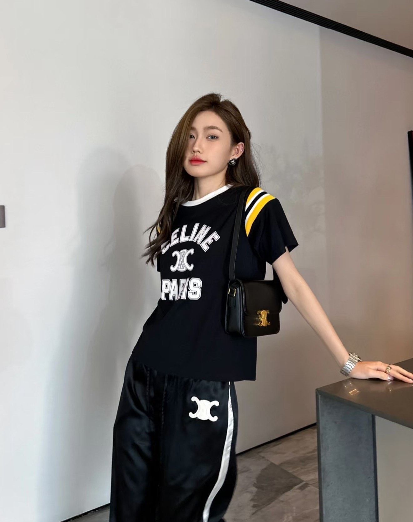 Celine Celine T-Shirt XS Women Size XS / US 0-2 / IT 36-38 - 7 Thumbnail