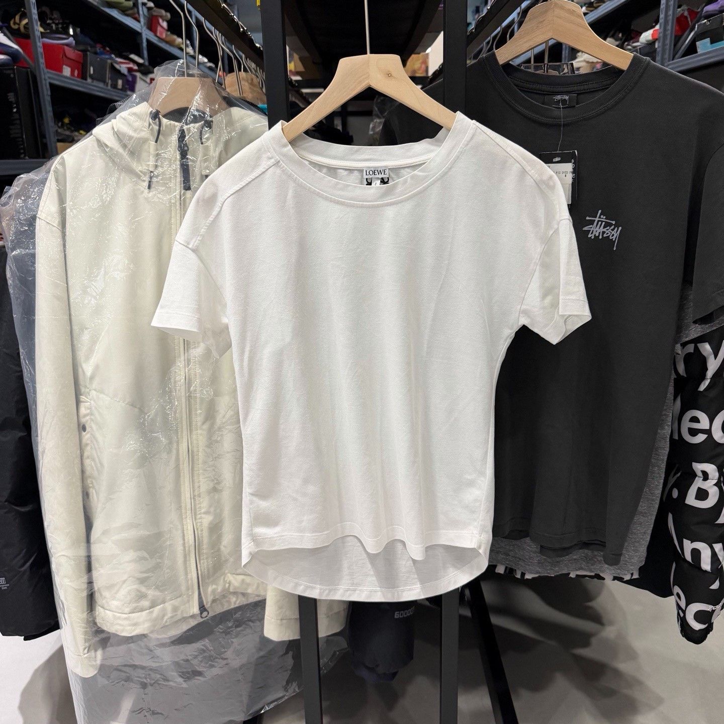 Loewe Loewe White T-Shirt S Women Size S / US 4 / IT 40 - 5 Thumbnail