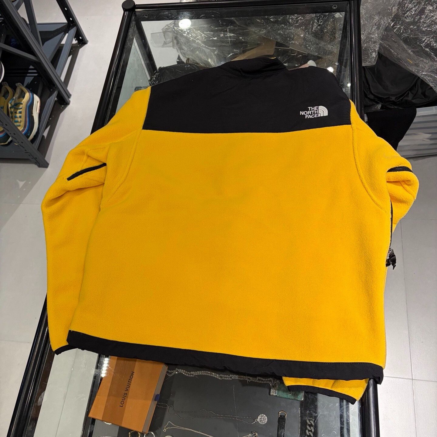 The North Face The North Face Yellow Light Jacket s Men Size US S / EU 44-46 / 1 - 5 Thumbnail