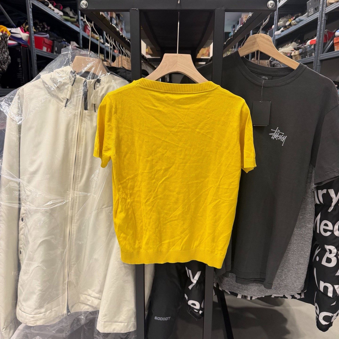 Supreme Supreme Yellow T-Shirt S Women Size S / US 4 / IT 40 - 2 Thumbnail
