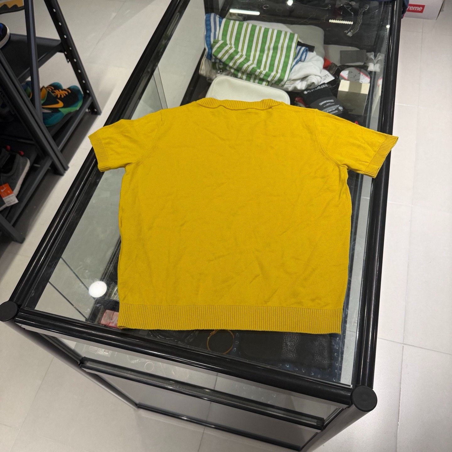 Supreme Supreme Yellow T-Shirt S Women Size S / US 4 / IT 40 - 5 Thumbnail