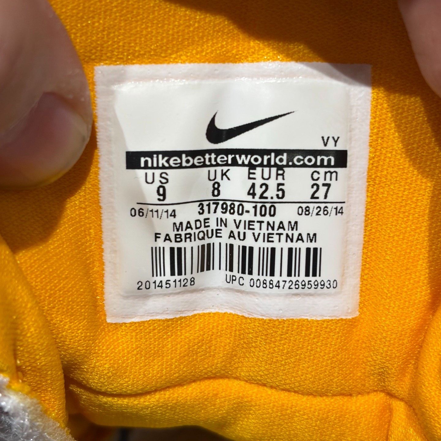 Nike Nike Gold Lowtop Sneakers 9.5 Men Size US 9.5 / EU 42-43 - 5 Thumbnail