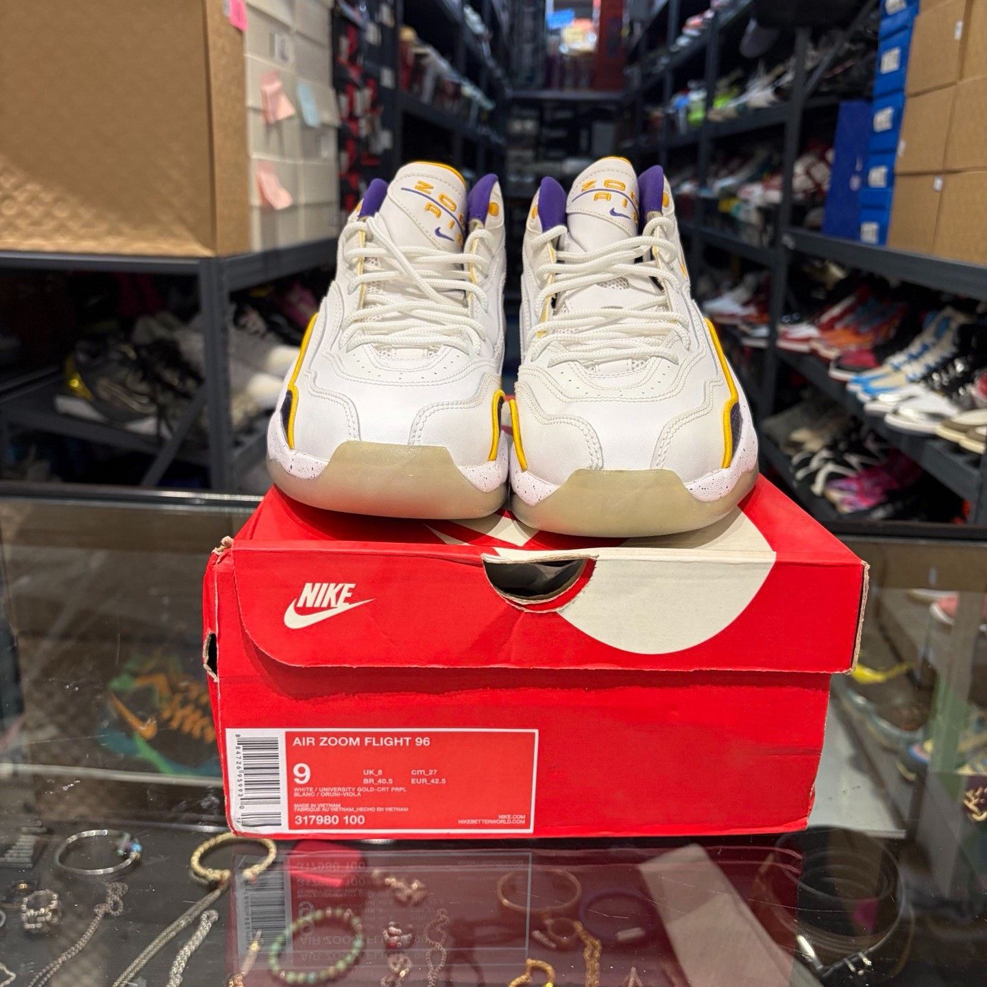 Nike Nike Gold Lowtop Sneakers 9.5 Men Size US 9.5 / EU 42-43 - 2 Thumbnail