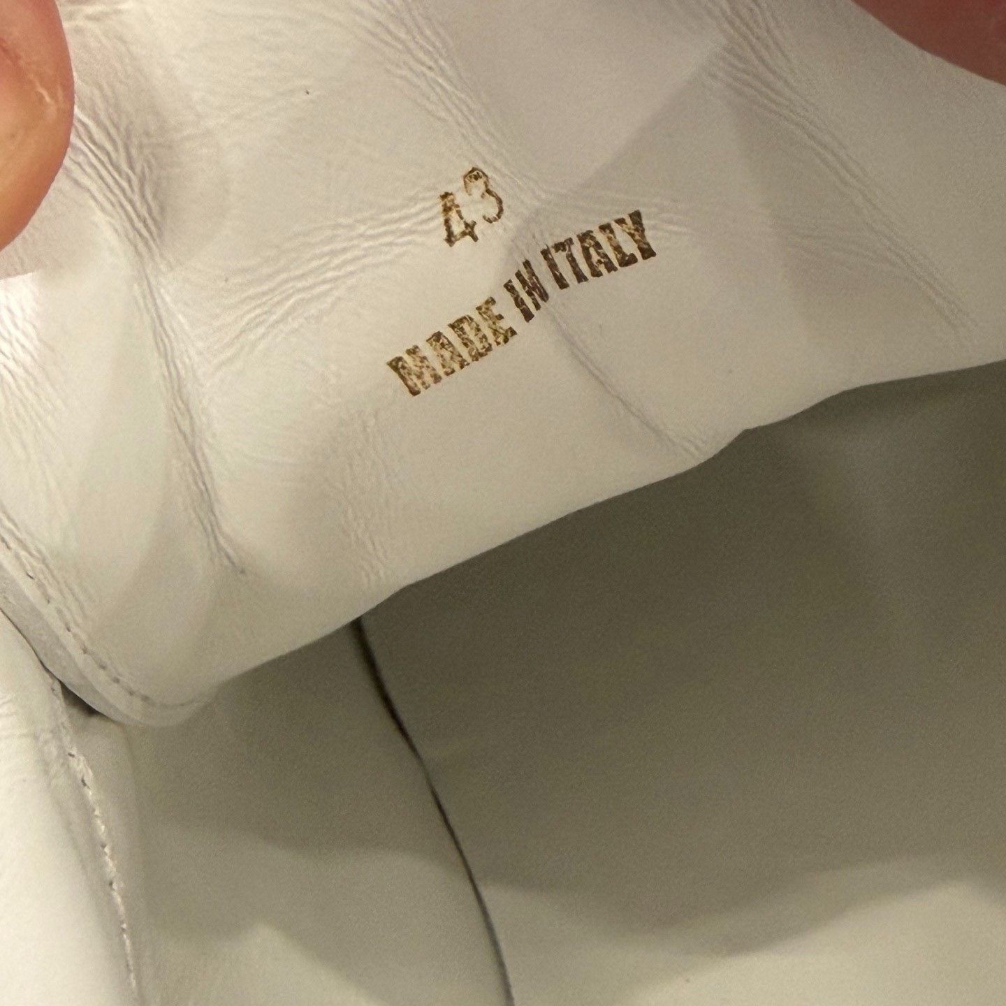 Versace Versace White Lowtop Sneakers 10 Men Size US 10 / EU 43 - 4 Thumbnail