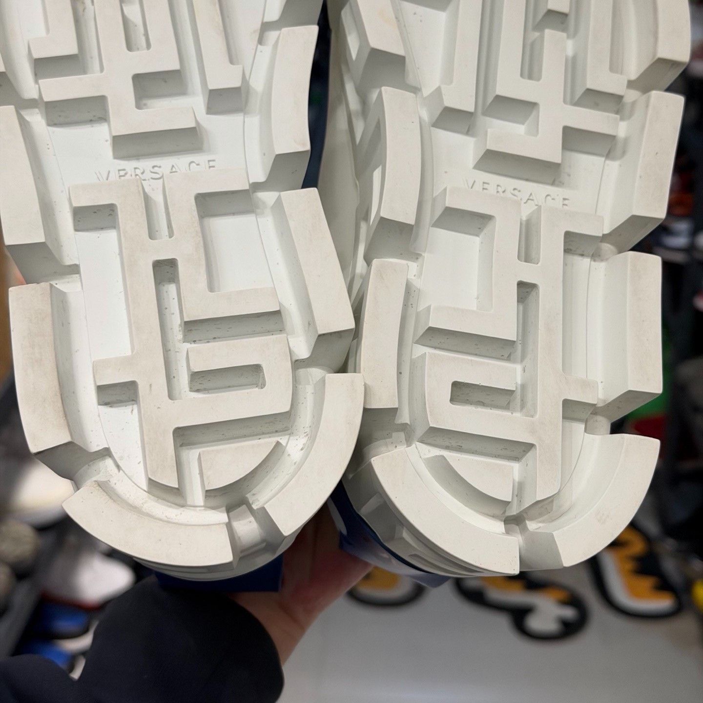 Versace Versace White Lowtop Sneakers 10 Men Size US 10 / EU 43 - 7 Thumbnail