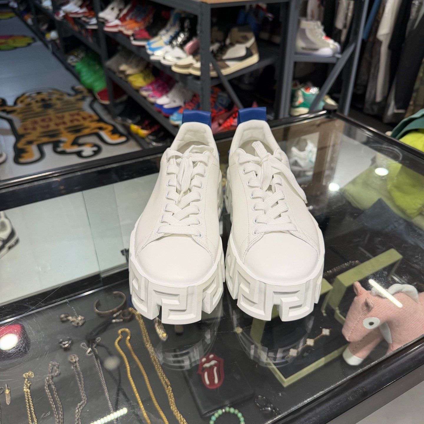 Versace Versace White Lowtop Sneakers 10 Men Size US 10 / EU 43 - 2 Thumbnail