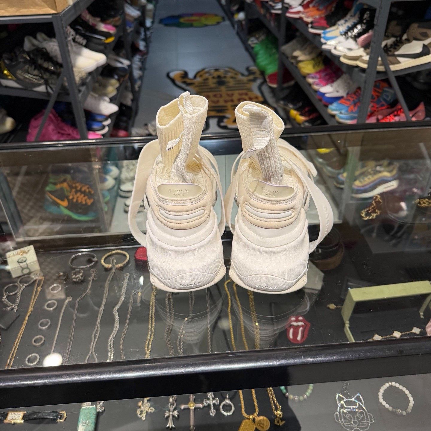 Balmain Balmain White Lowtop Sneakers 11.5 Men Size US 11.5 / EU 44-45 - 3 Thumbnail