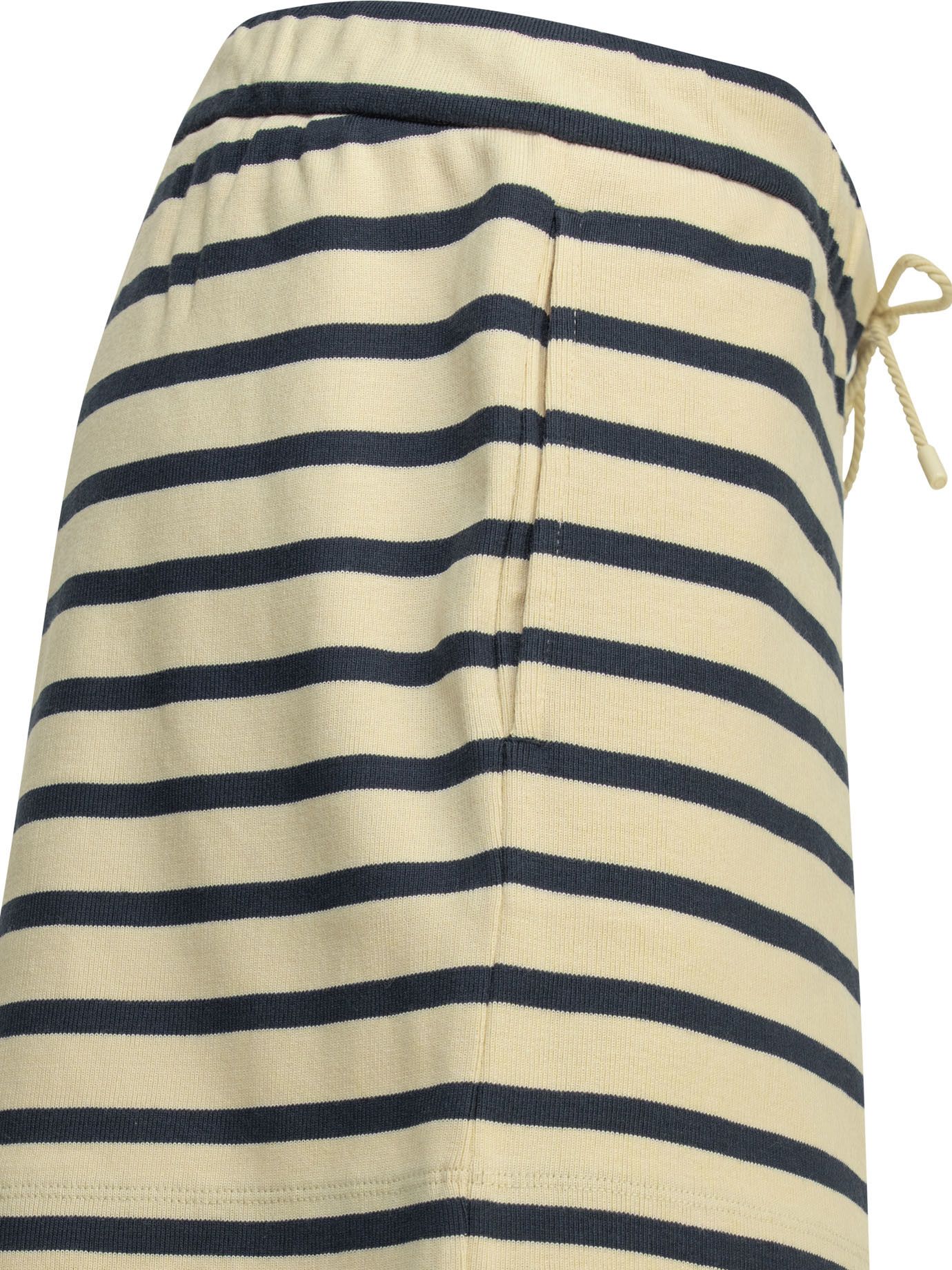 Moncler Moncler Short With Laces tag size S Women - USA Duties Paid Size 27" / US 4 / IT 40 - 4 Thumbnail