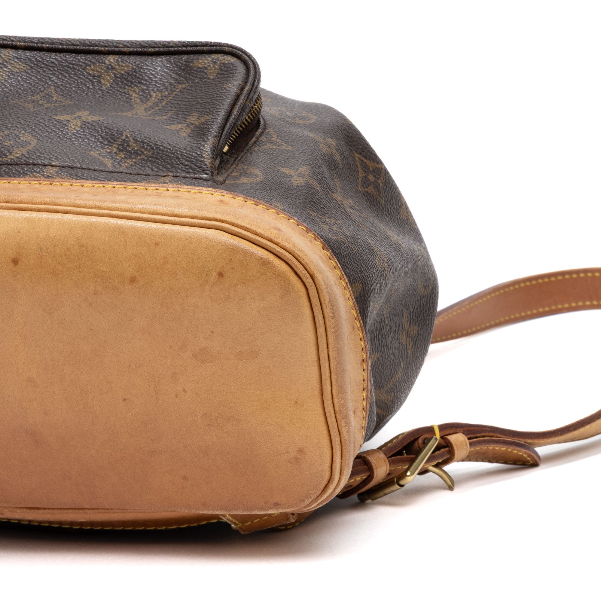 Louis Vuitton Montsouris MM Size ONE SIZE - 8 Thumbnail