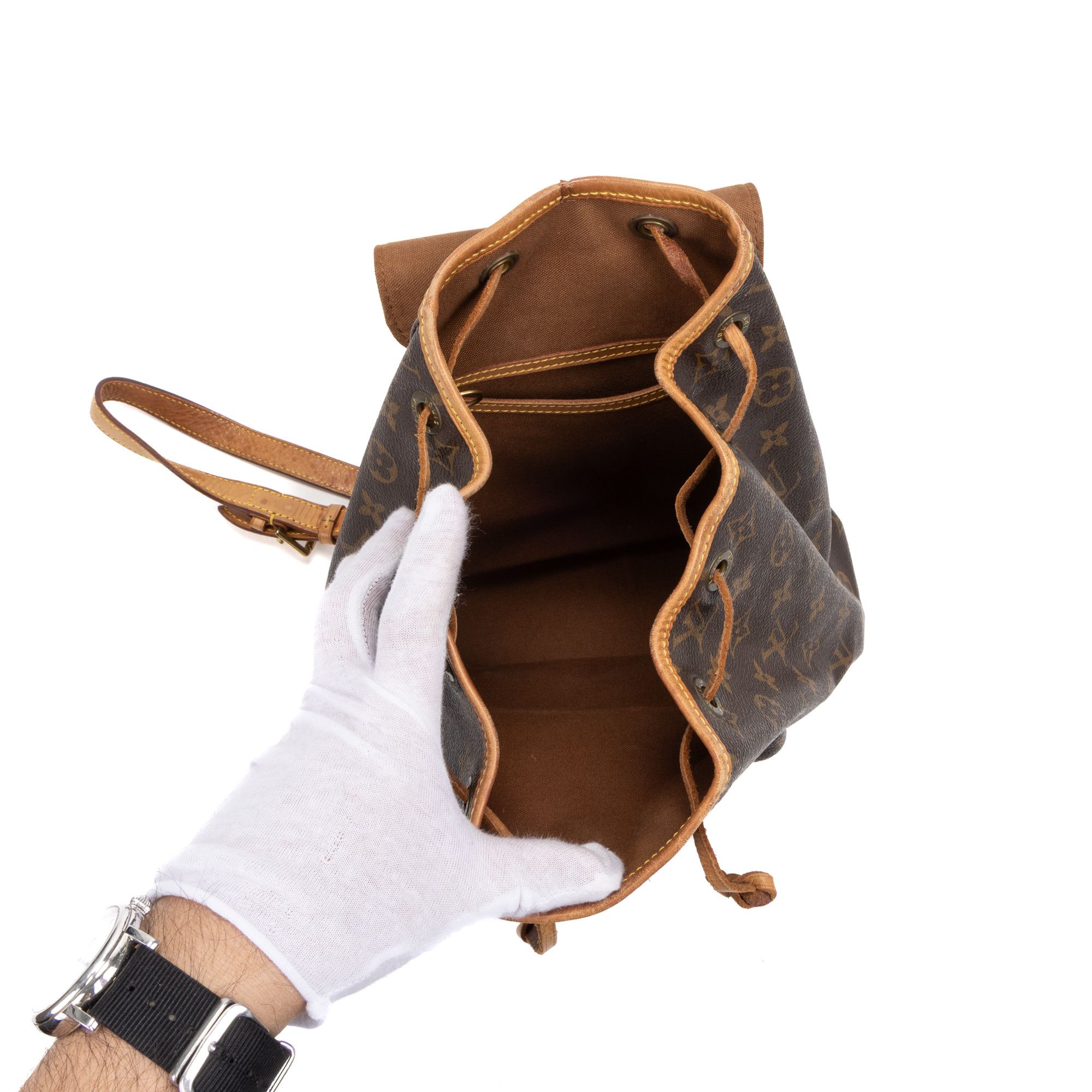 Louis Vuitton Montsouris MM Size ONE SIZE - 9 Thumbnail
