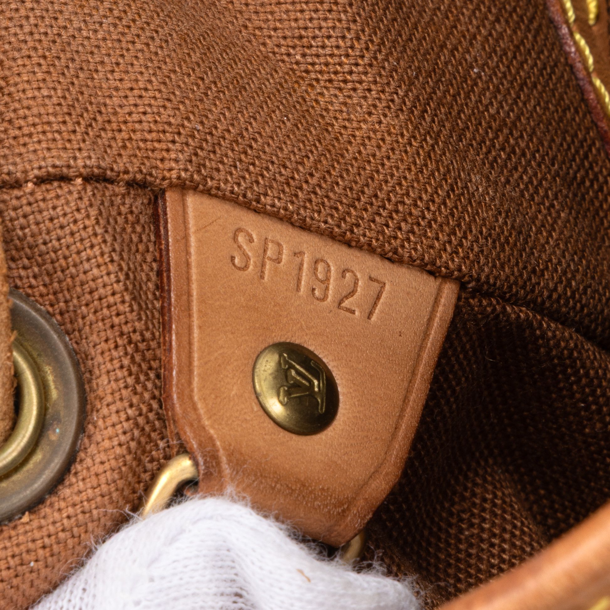 Louis Vuitton Montsouris MM Size ONE SIZE - 11 Thumbnail