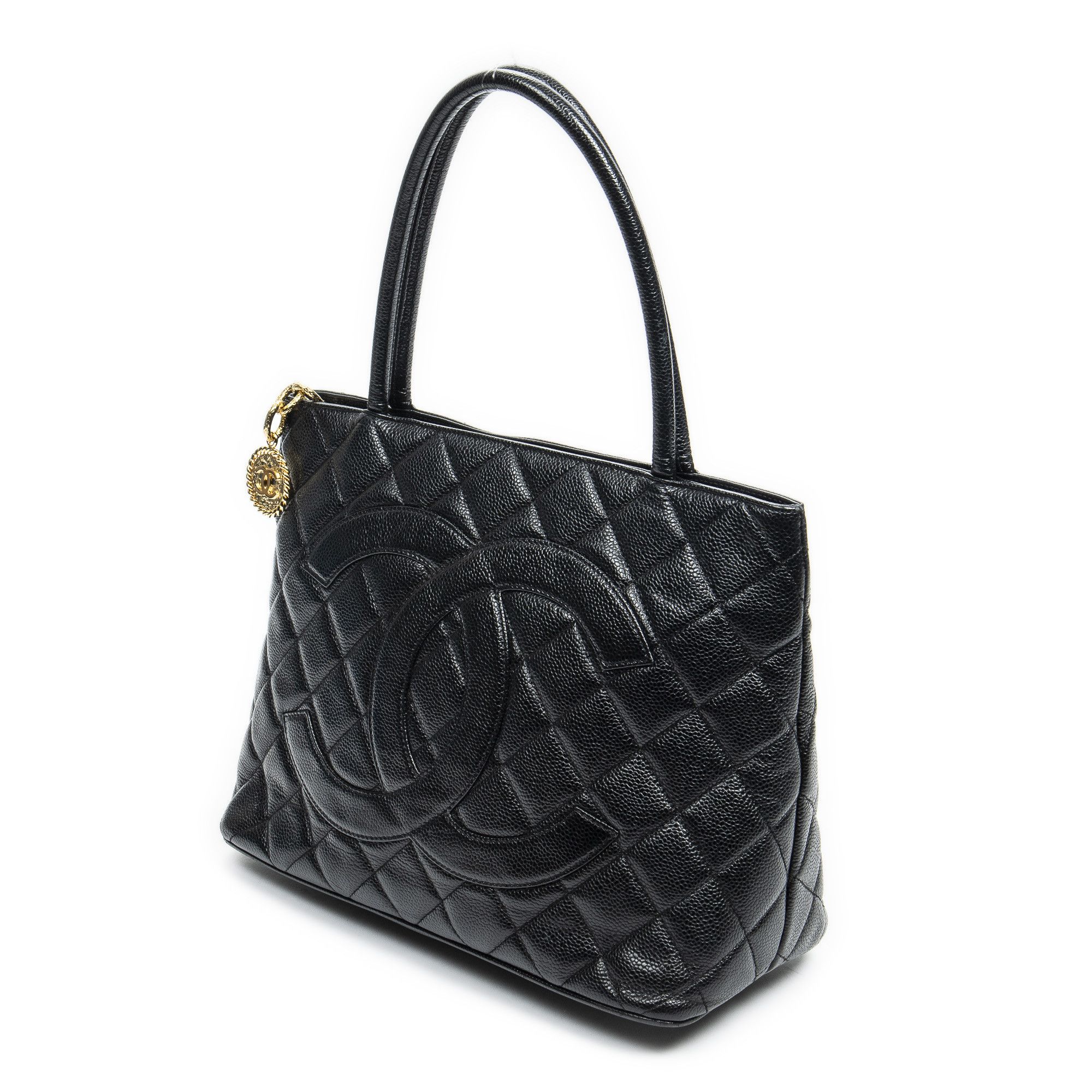 Chanel CC Timeless Medallion Tote Size ONE SIZE - 2 Thumbnail