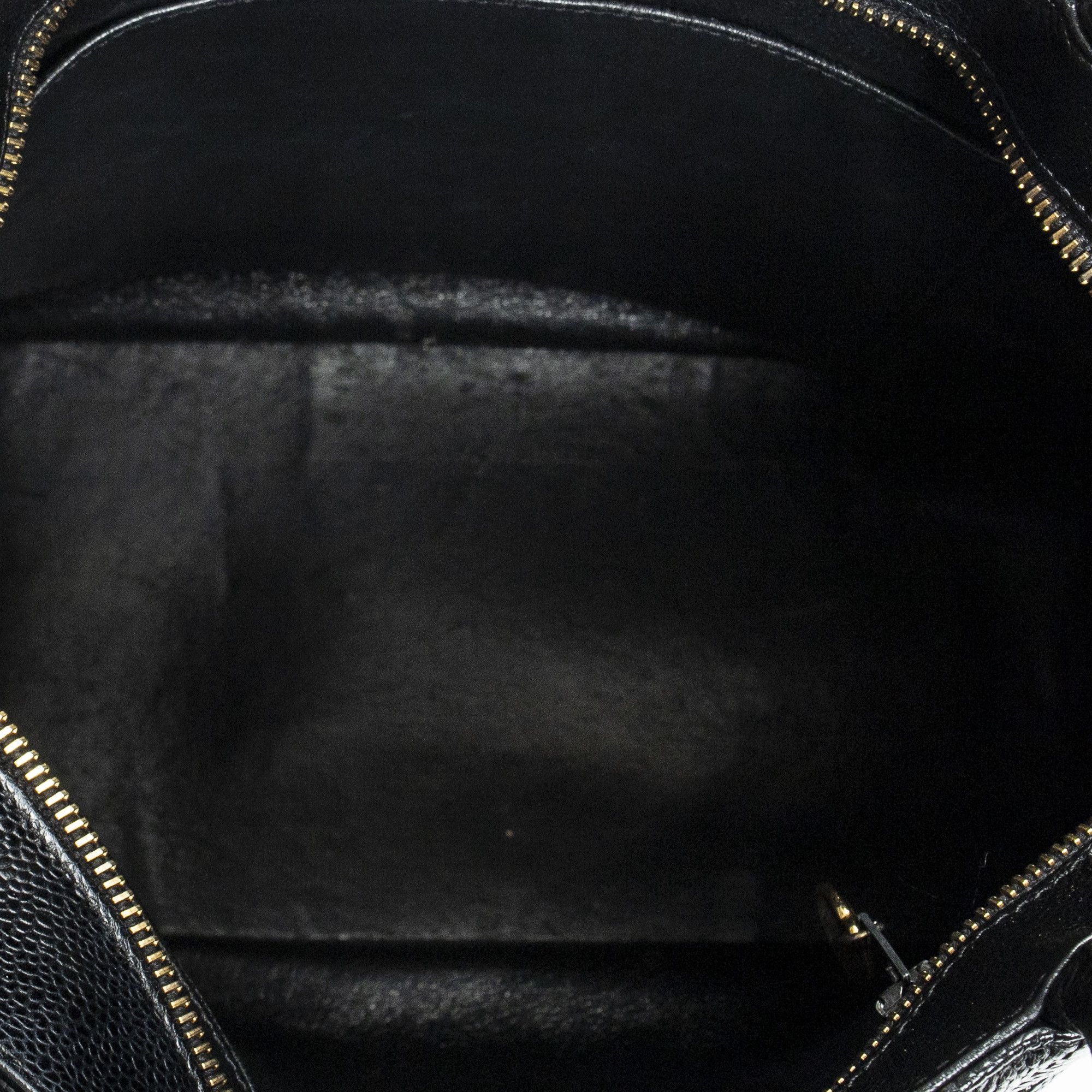 Chanel CC Timeless Medallion Tote Size ONE SIZE - 7 Thumbnail