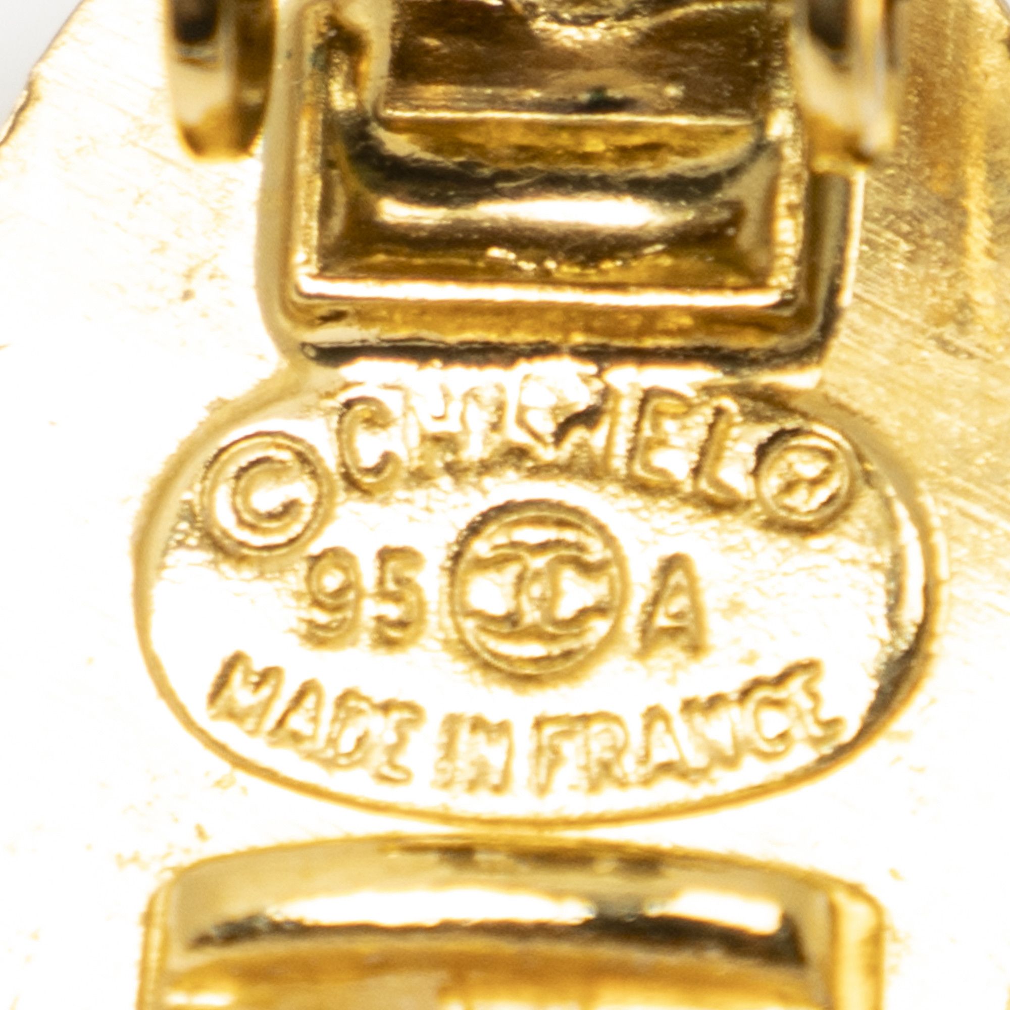 Chanel CC Turn Lock Clip On Earrings Size ONE SIZE - 3 Thumbnail