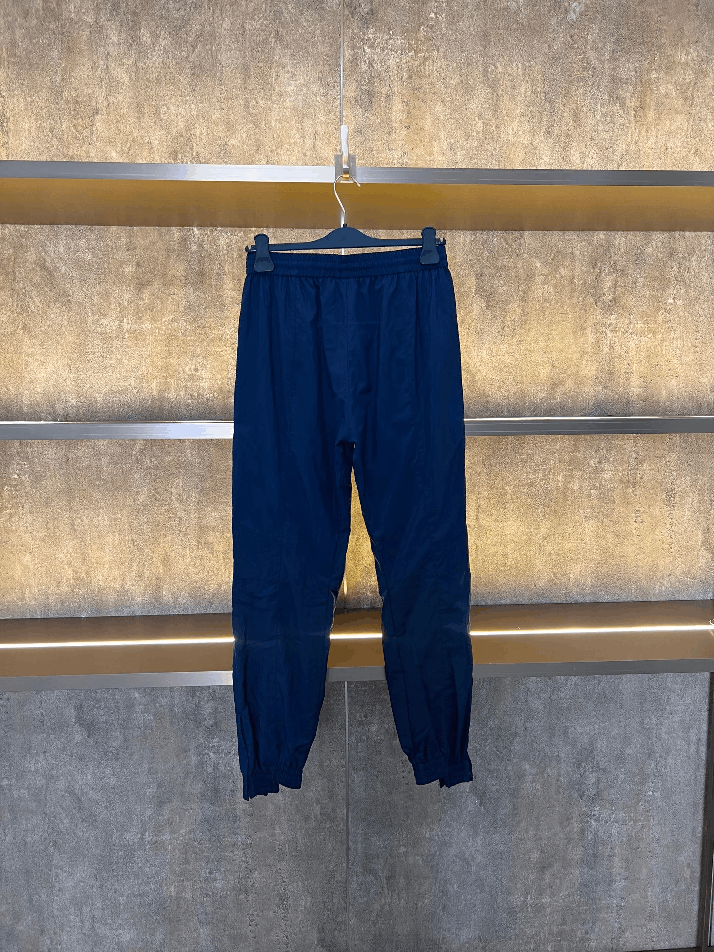 Vetements Vetements Sweatpants 32 Men Size US 32 / EU 48 - 2 Thumbnail