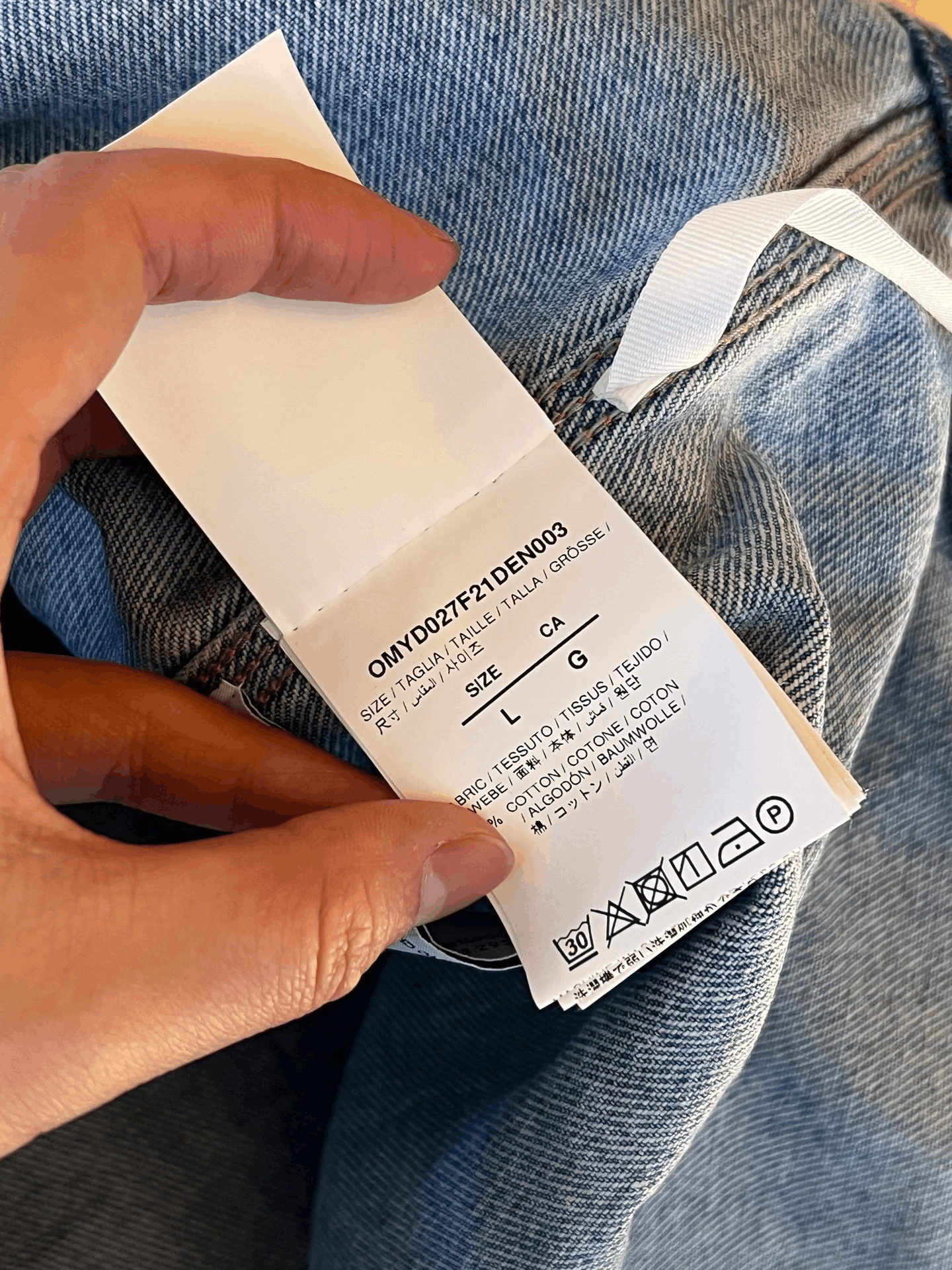 Off-White Off-White Graphic White Shirt l Men Size US L / EU 52-54 / 3 - 3 Thumbnail