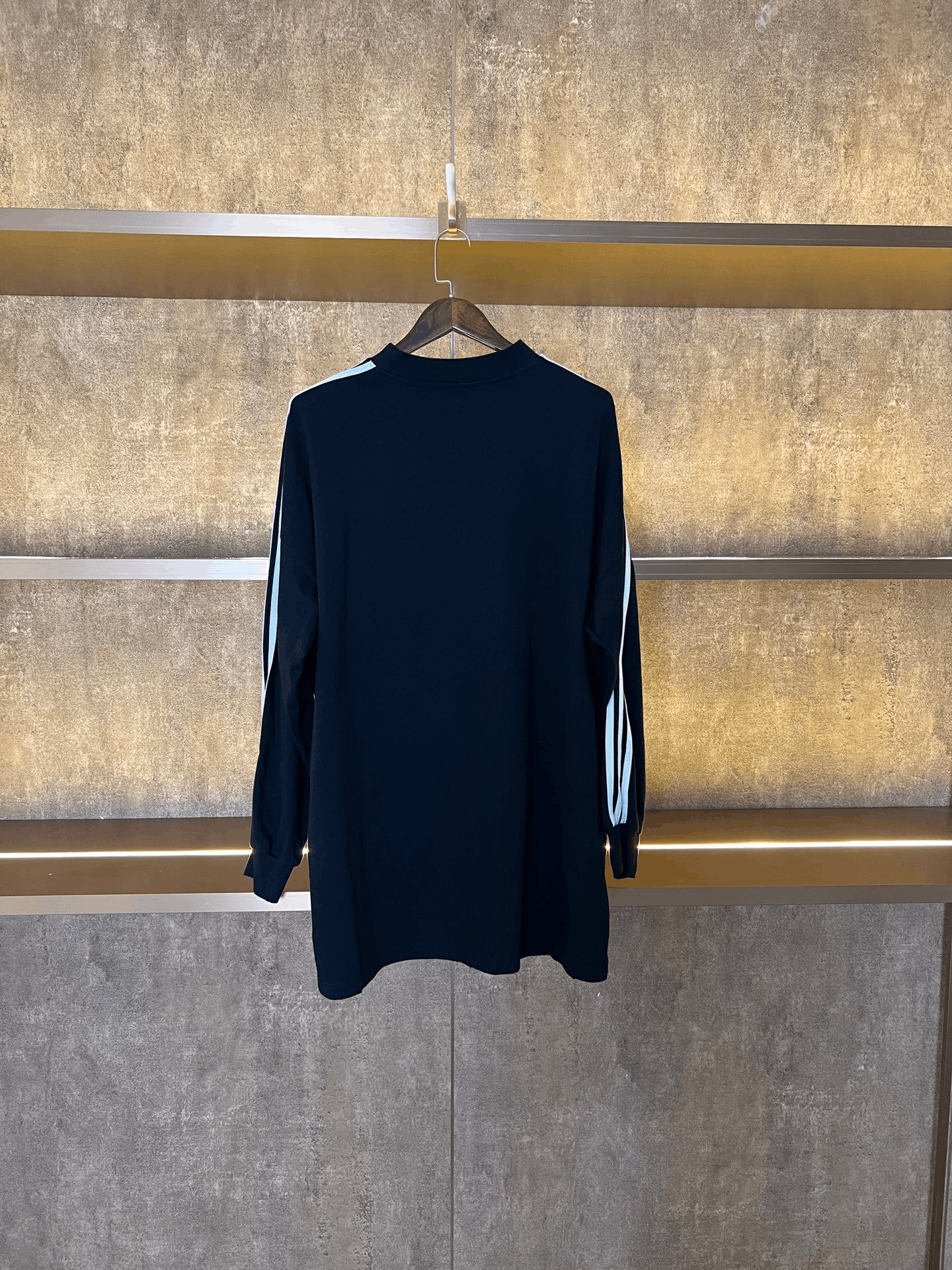 Balenciaga Balenciaga T-Shirt s Men Size US S / EU 44-46 / 1 - 2 Thumbnail