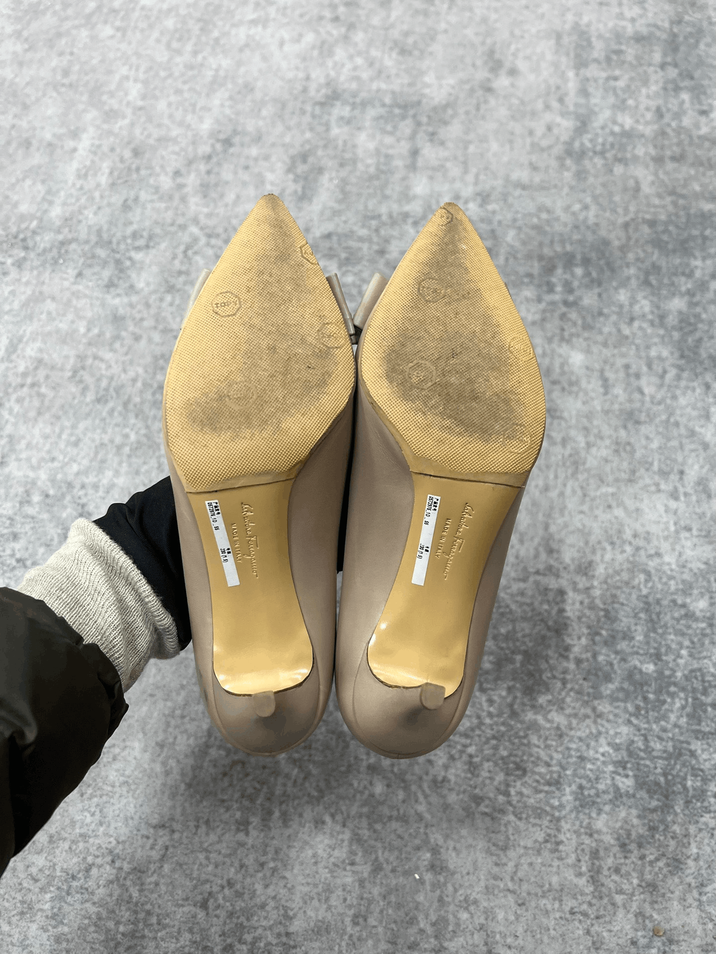 Salvatore Ferragamo Salvatore Ferragamo Lowtop Sneakers us_7 Women Size US 7 / IT 37 - 7 Thumbnail