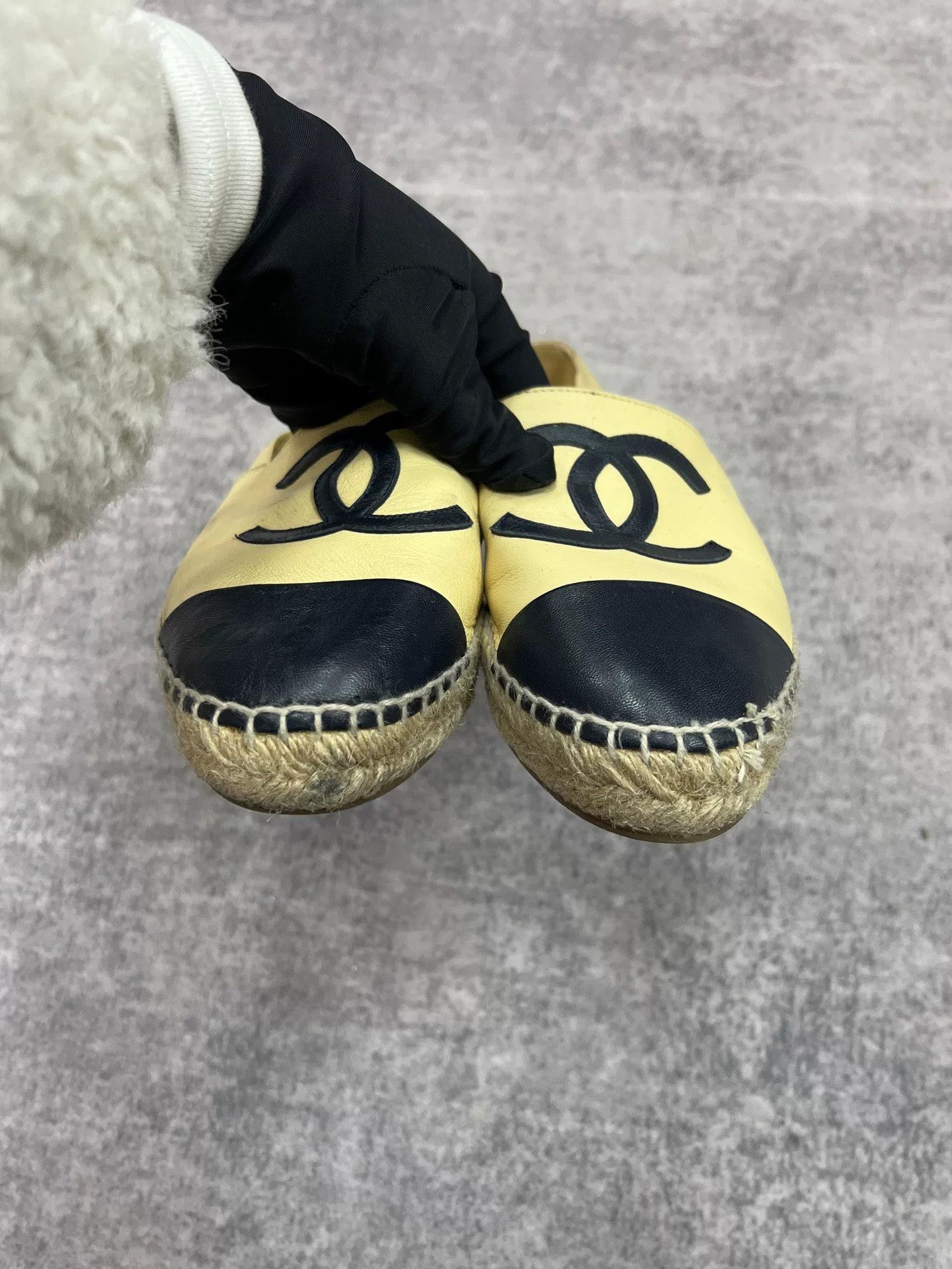 Chanel Chanel Lowtop Sneakers us_7-5 Women Size US 7.5 / IT 37.5 - 4 Thumbnail