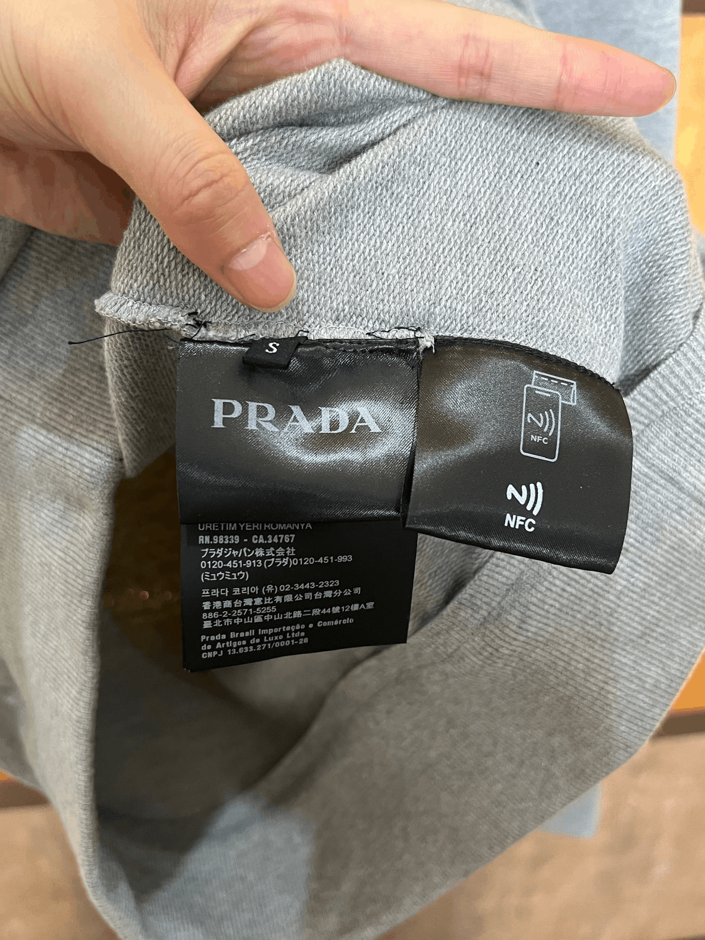 Prada Prada Hoodie S Women Size S / US 4 / IT 40 - 4 Thumbnail