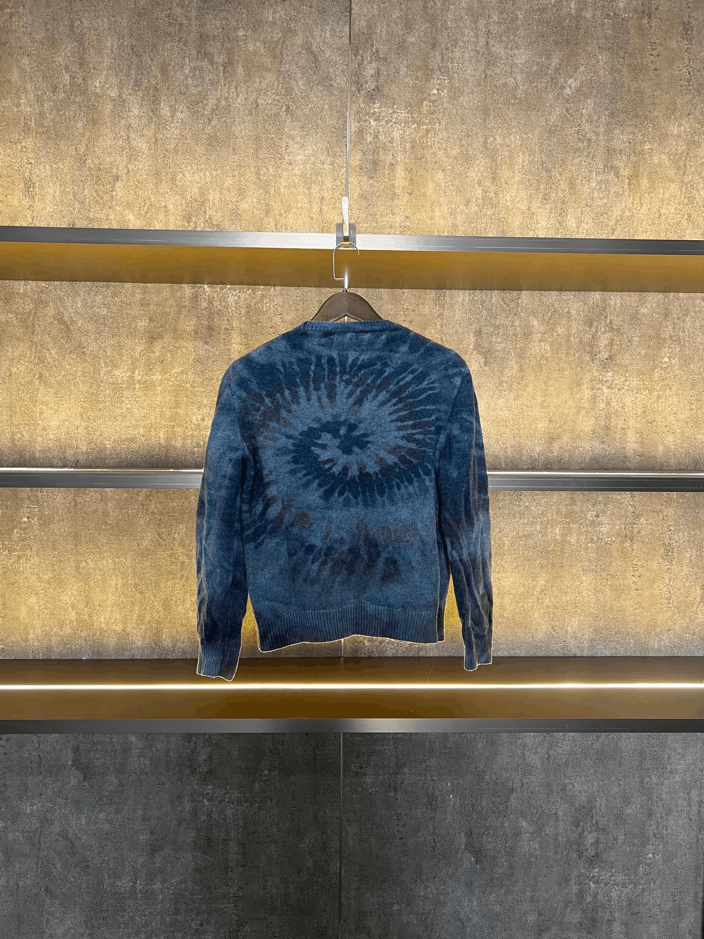 Valentino Valentino Sweater xl Men Size US XL / EU 56 / 4 - 2 Thumbnail