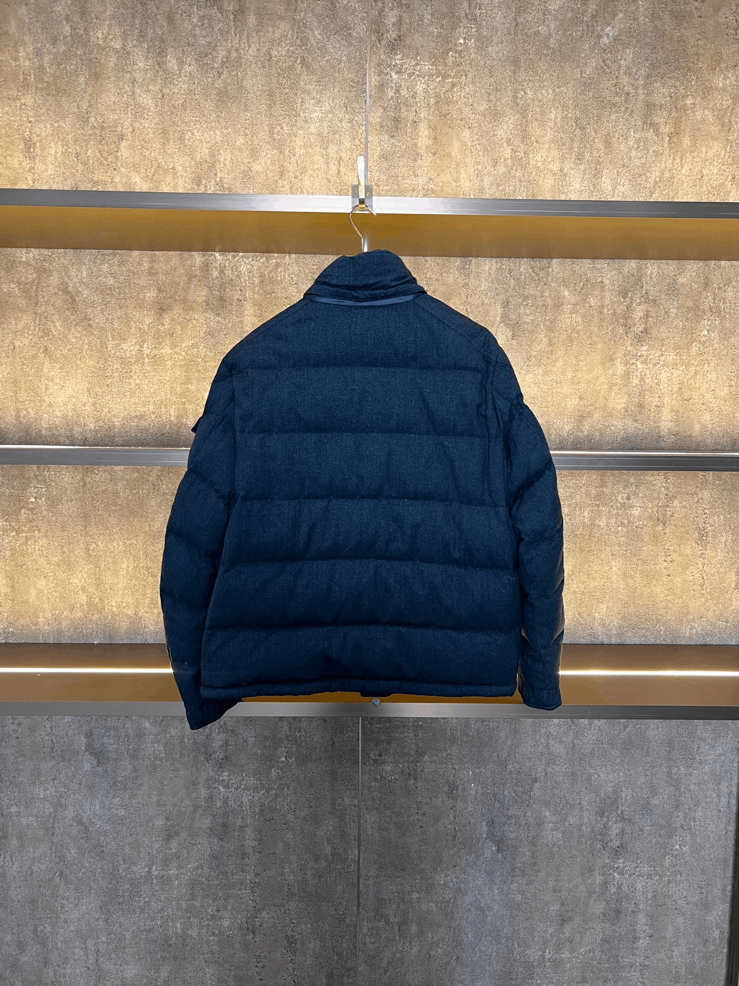 Moncler Moncler Down Down Jacket M Women Size M / US 6-8 / IT 42-44 - 2 Thumbnail