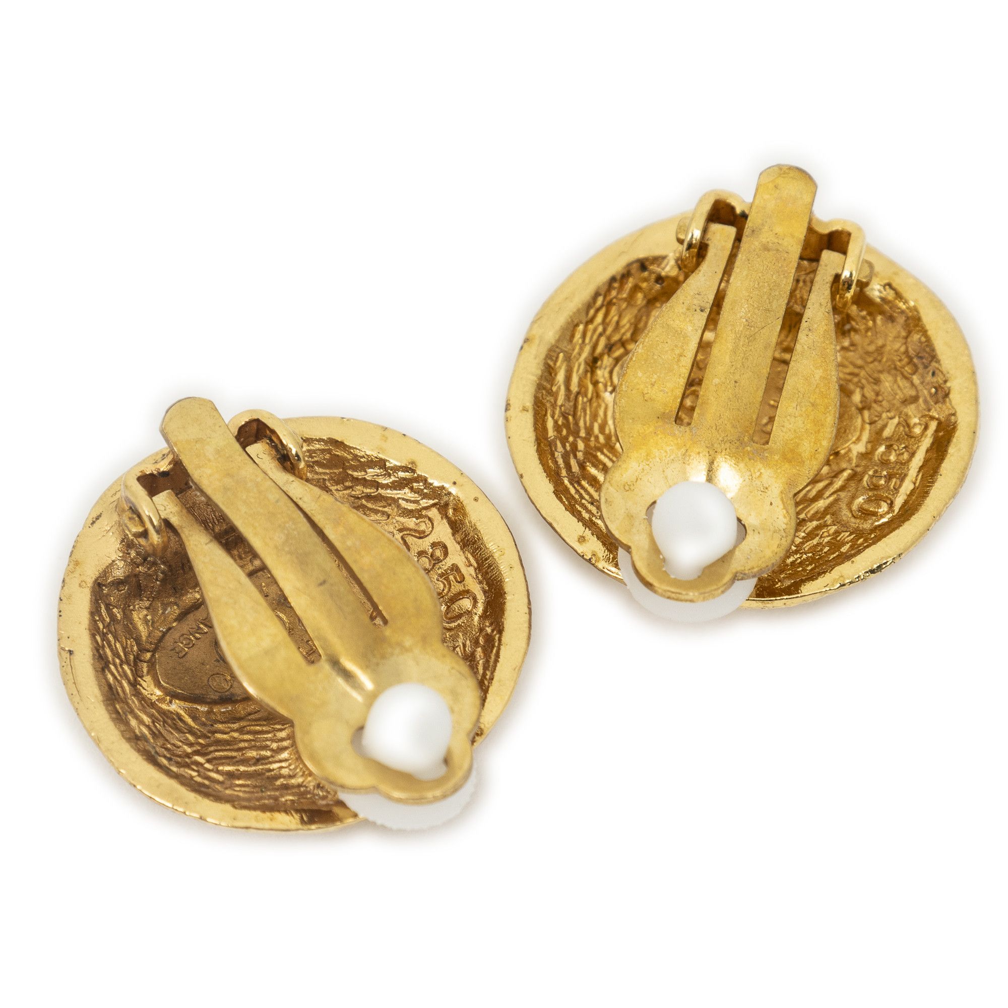 Chanel CC Round Clip On Earrings Size ONE SIZE - 2 Thumbnail