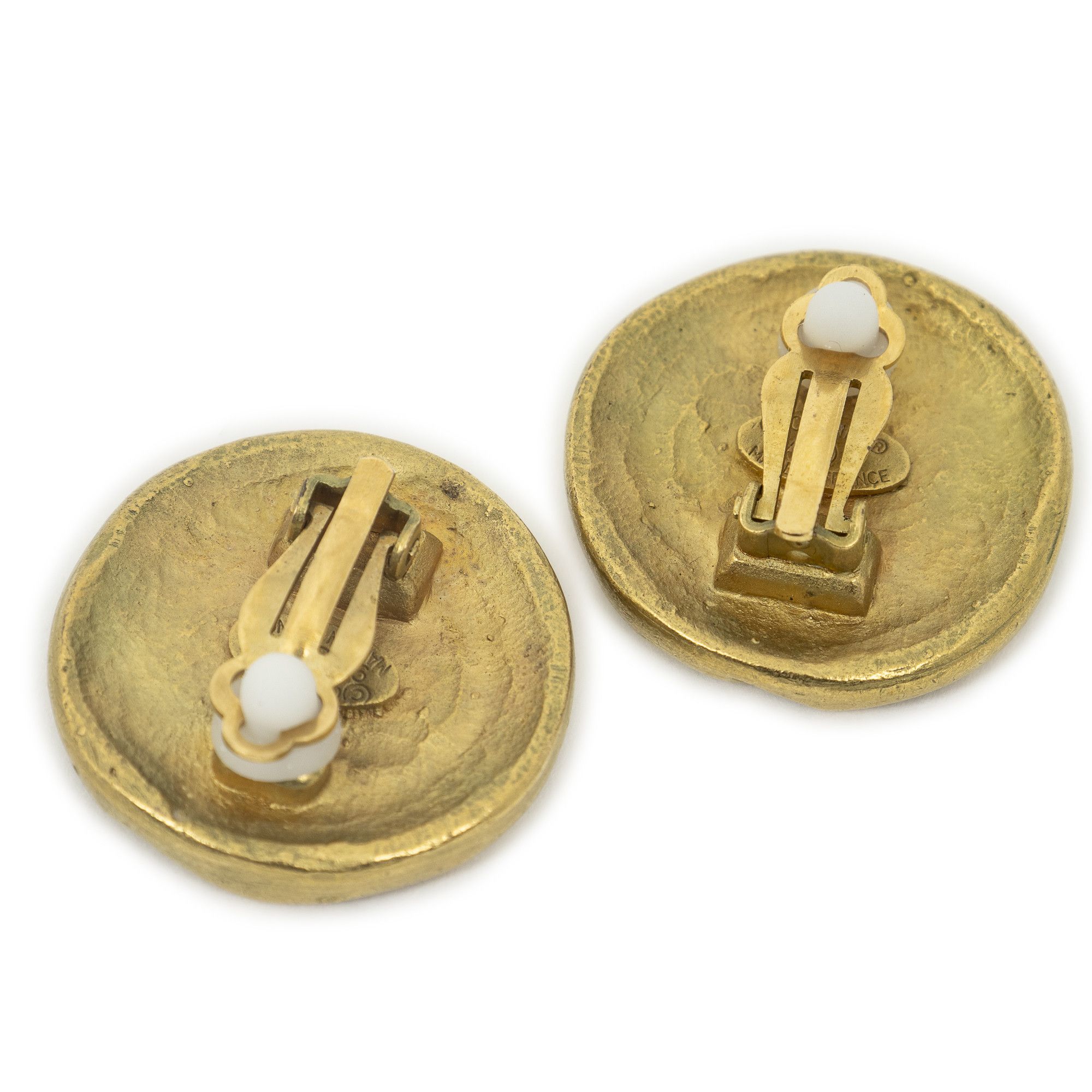 Chanel CC Round Enamel Clip On Earrings Size ONE SIZE - 2 Thumbnail