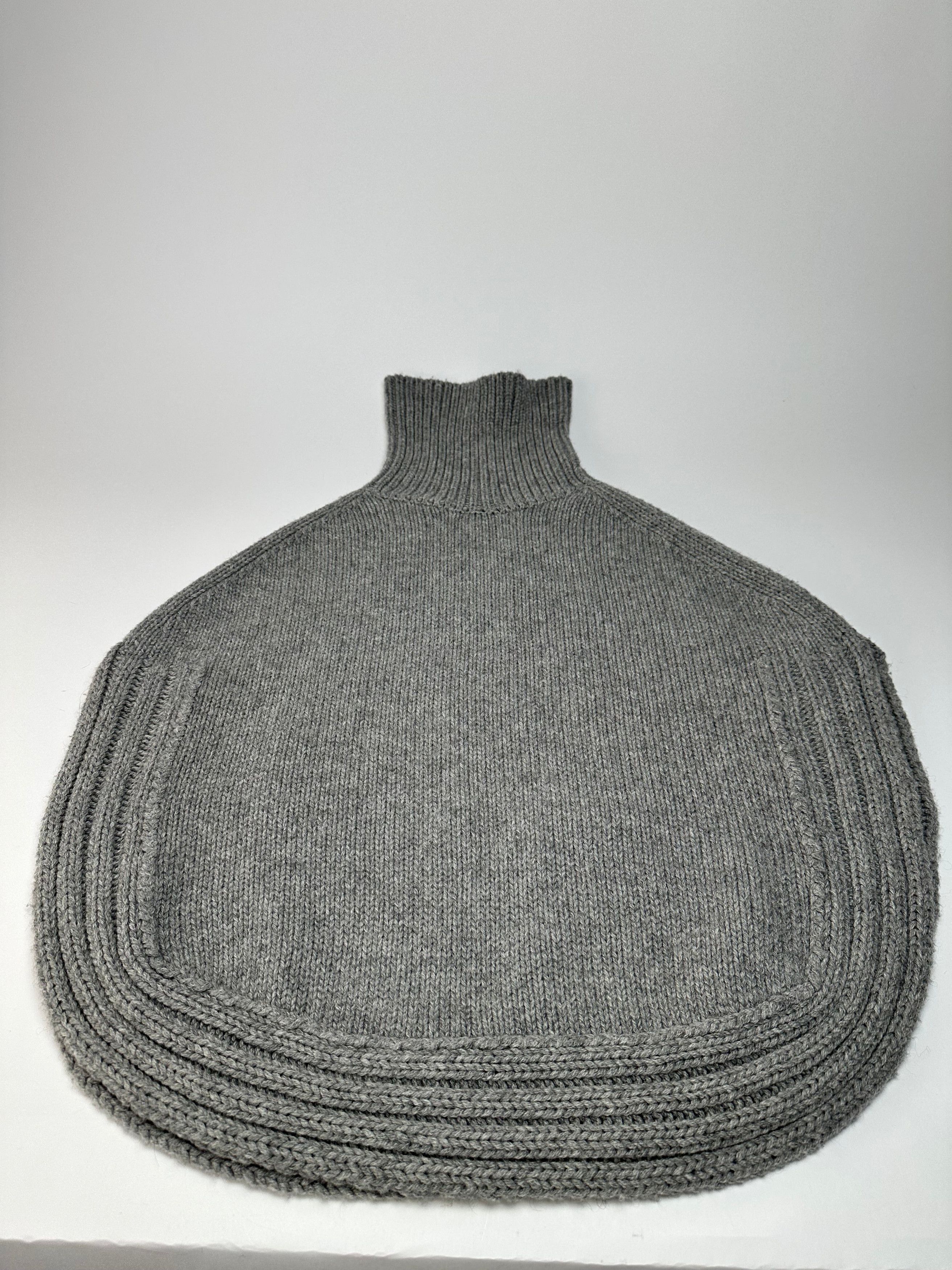 Gucci Vintage Wool Poncho Grey M Size M / US 6-8 / IT 42-44 - 5 Thumbnail