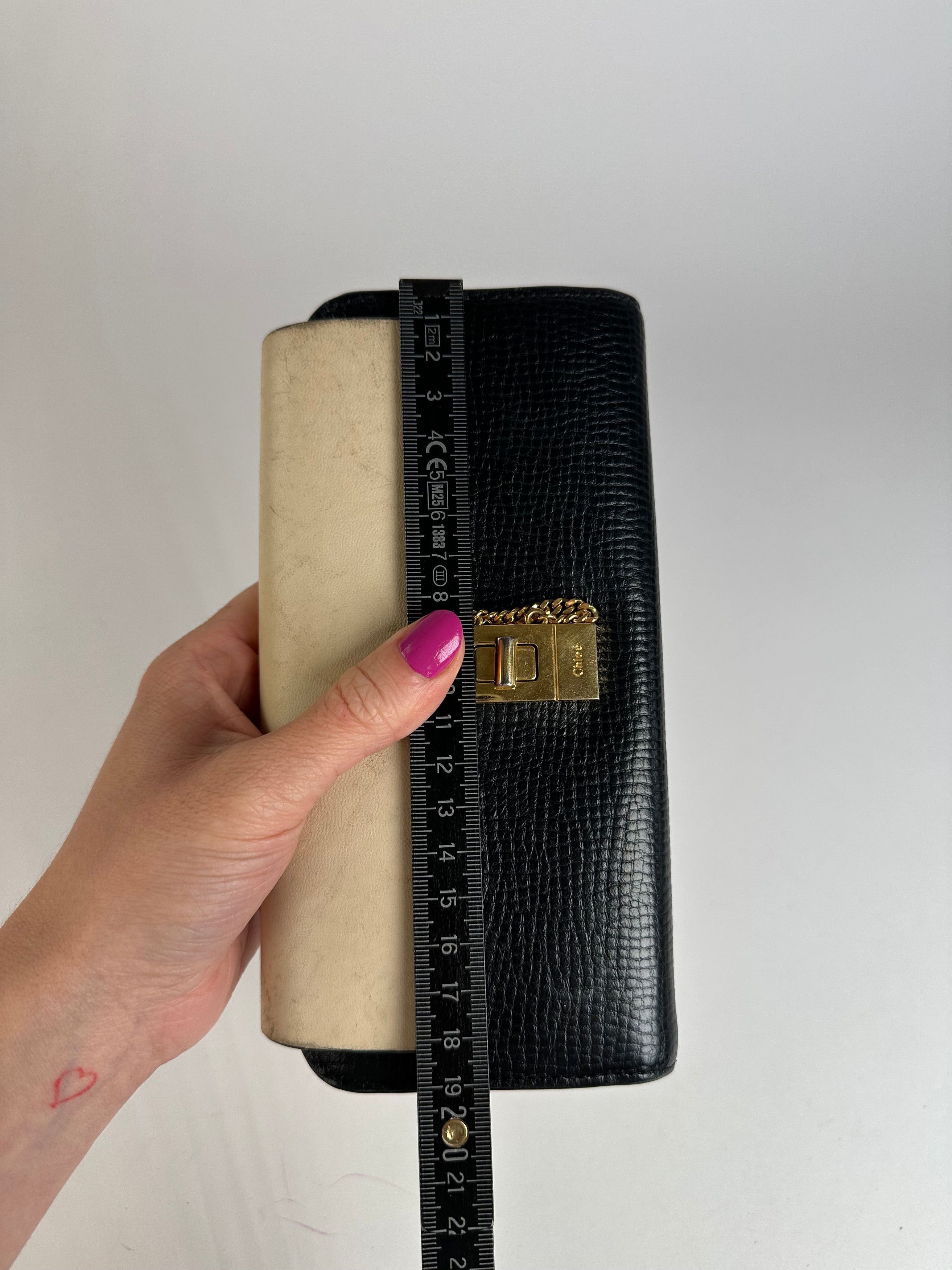 Chloe Vintage Snake Emblossed Leather Wallet Black Beige Size ONE SIZE - 7 Thumbnail